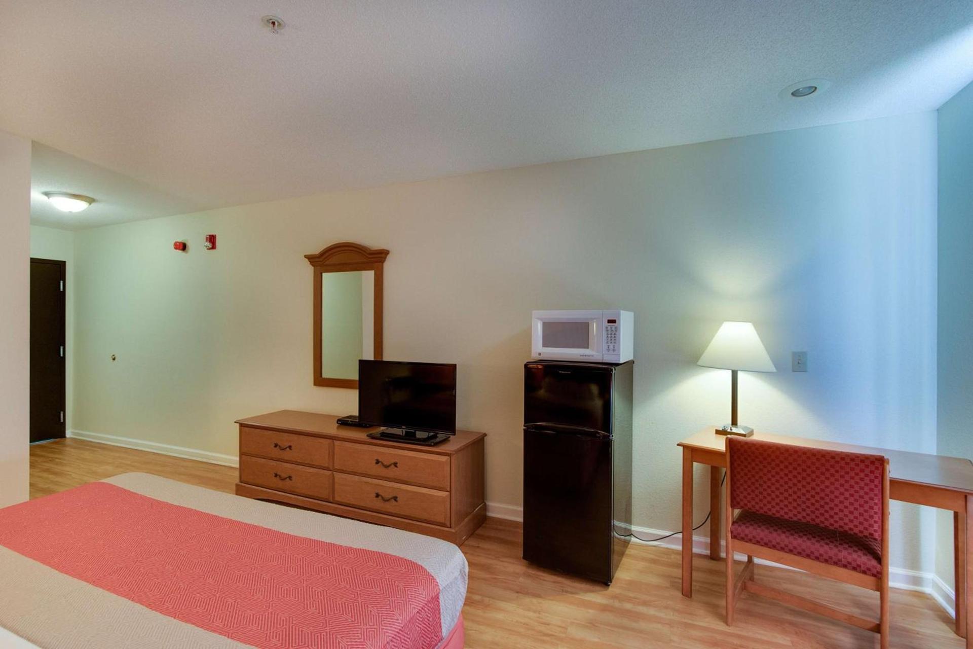 Motel 6-Hinesville, GA photo 57