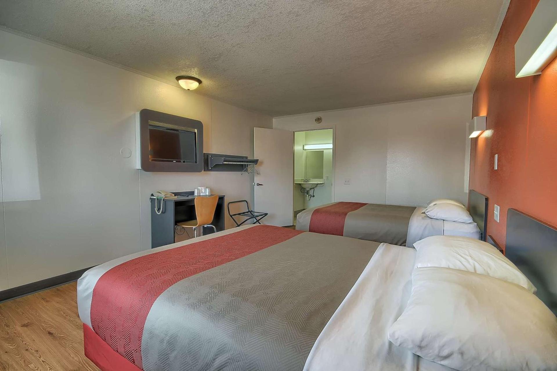 Motel 6-Lima, OH photo 77
