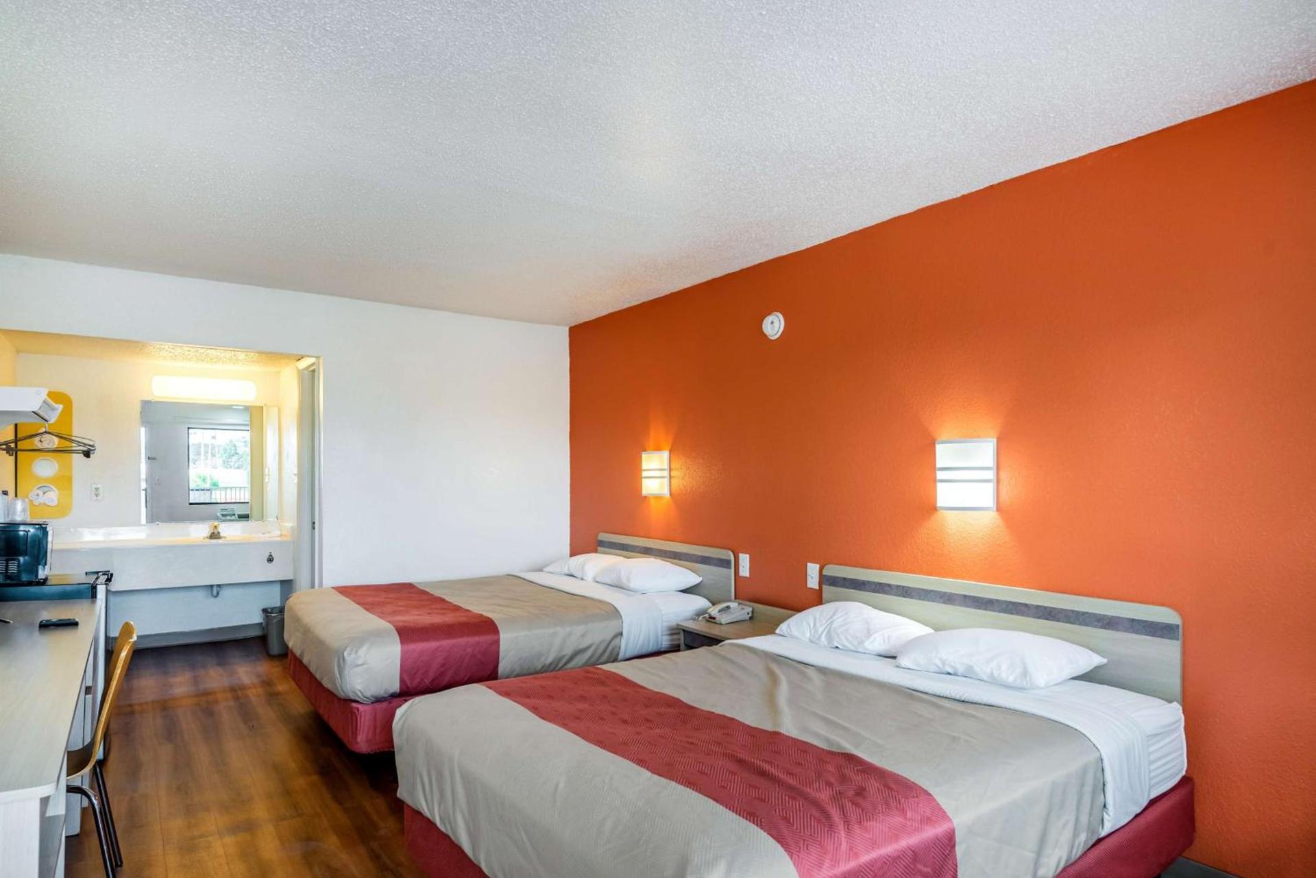 Motel 6-Anniston, AL photo 40