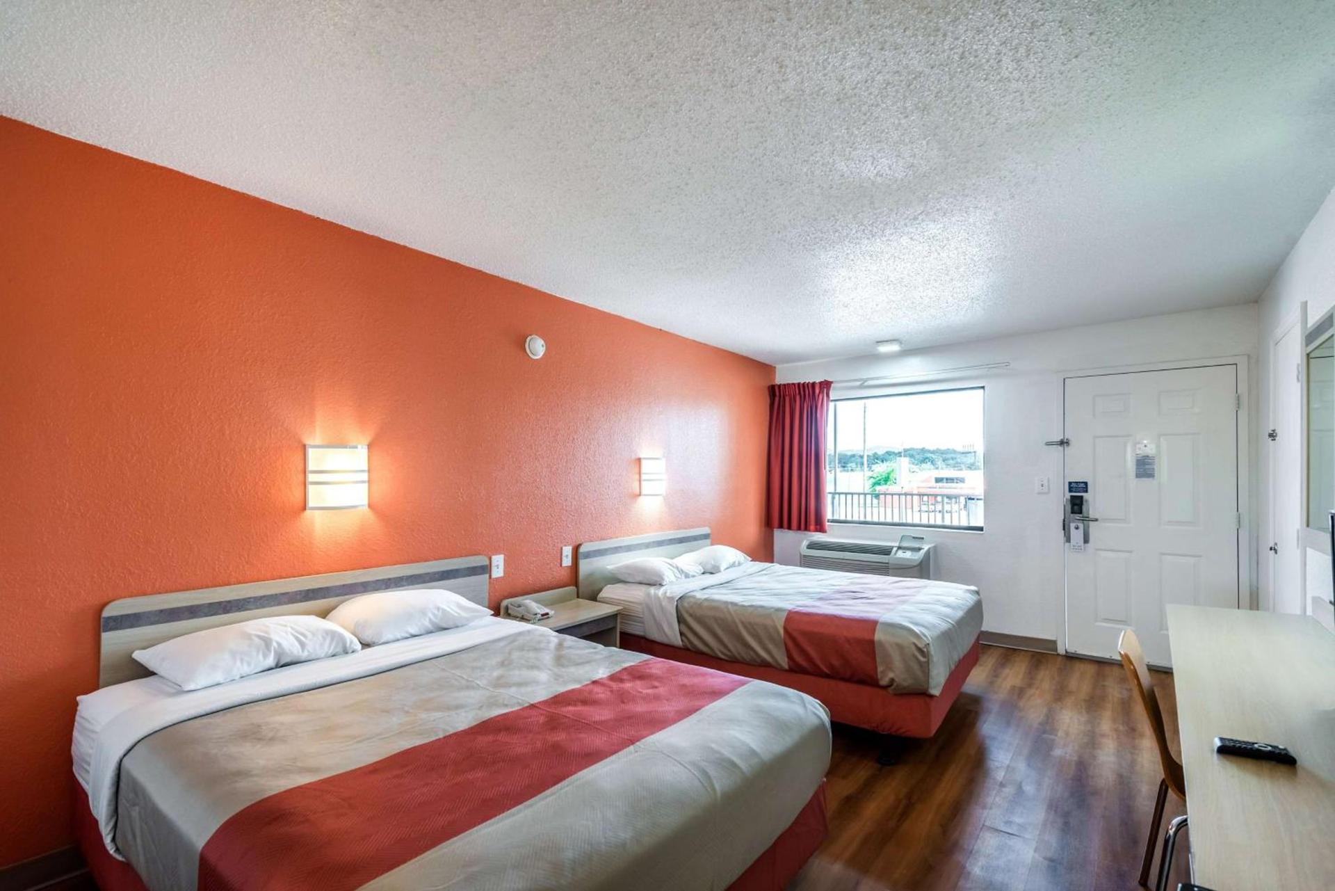 Motel 6-Anniston, AL photo 39