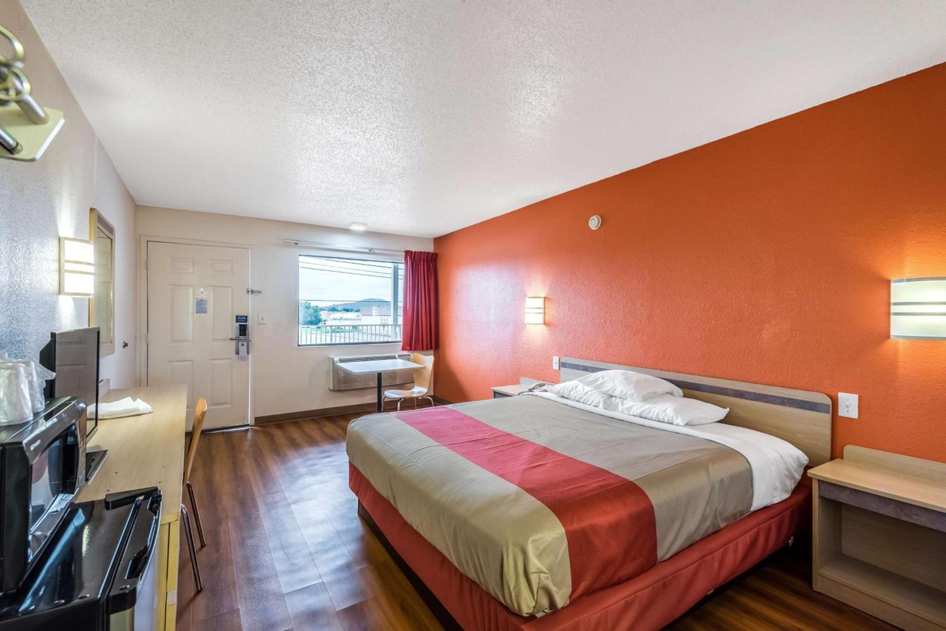 Motel 6-Anniston, AL photo 35