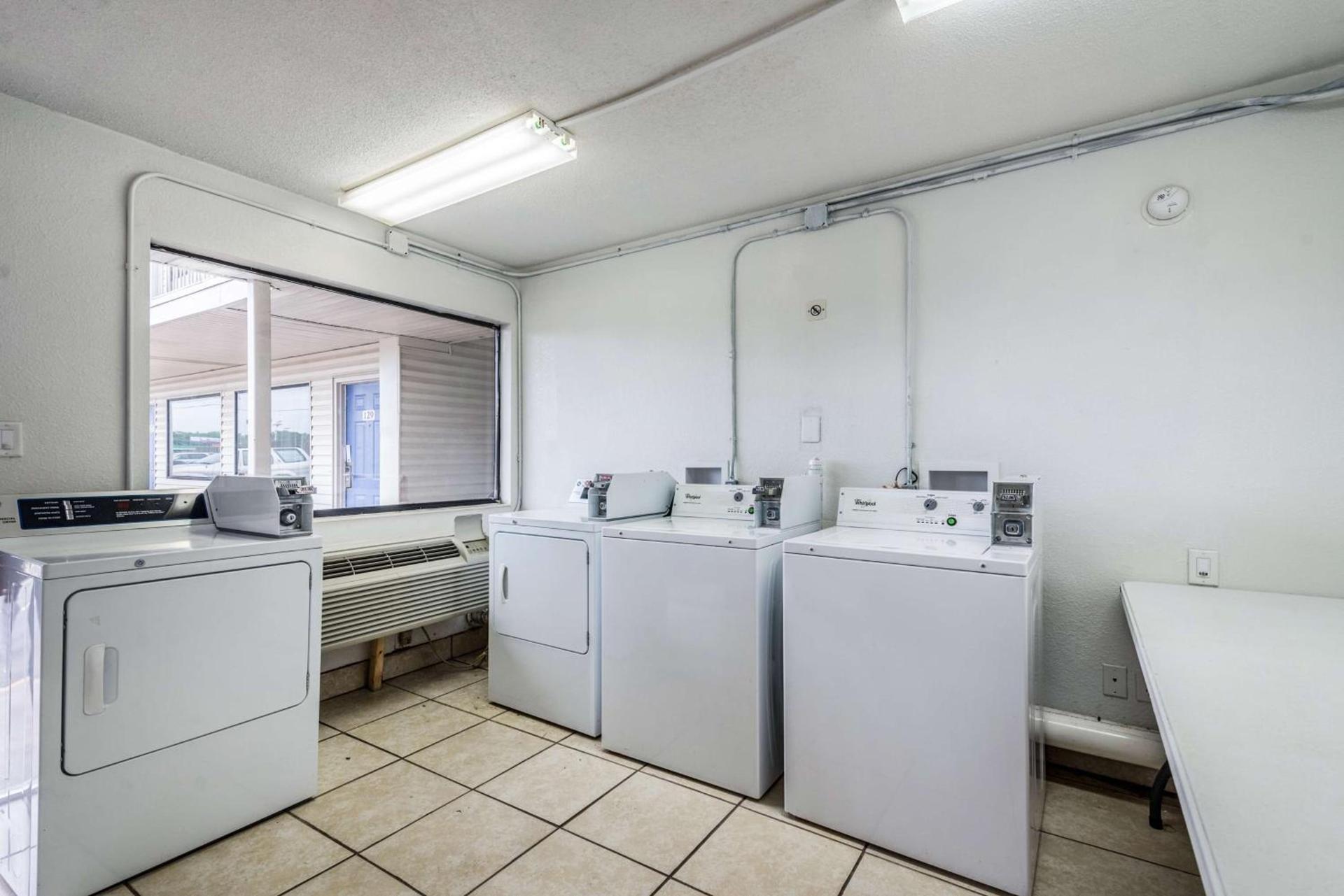 Motel 6-Anniston, AL photo 32