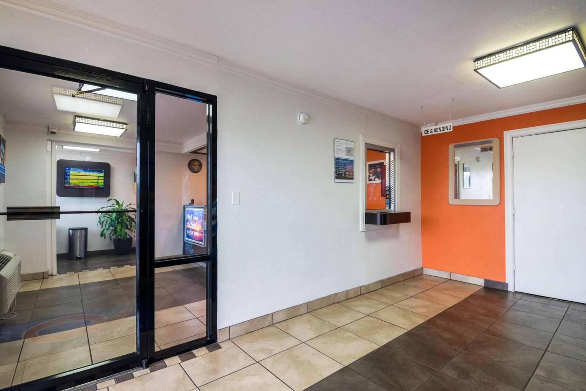 Motel 6-Anniston, AL photo 28