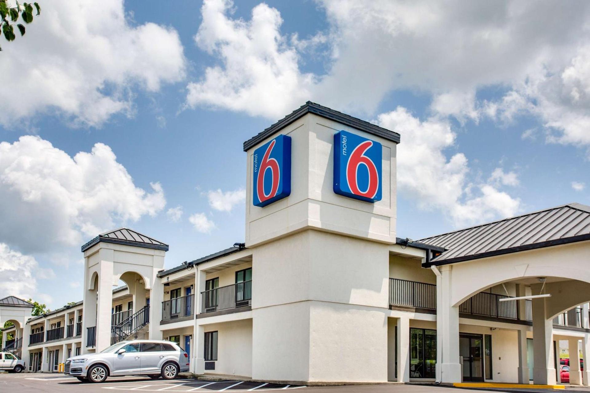 Motel 6-White House, TN photo 39
