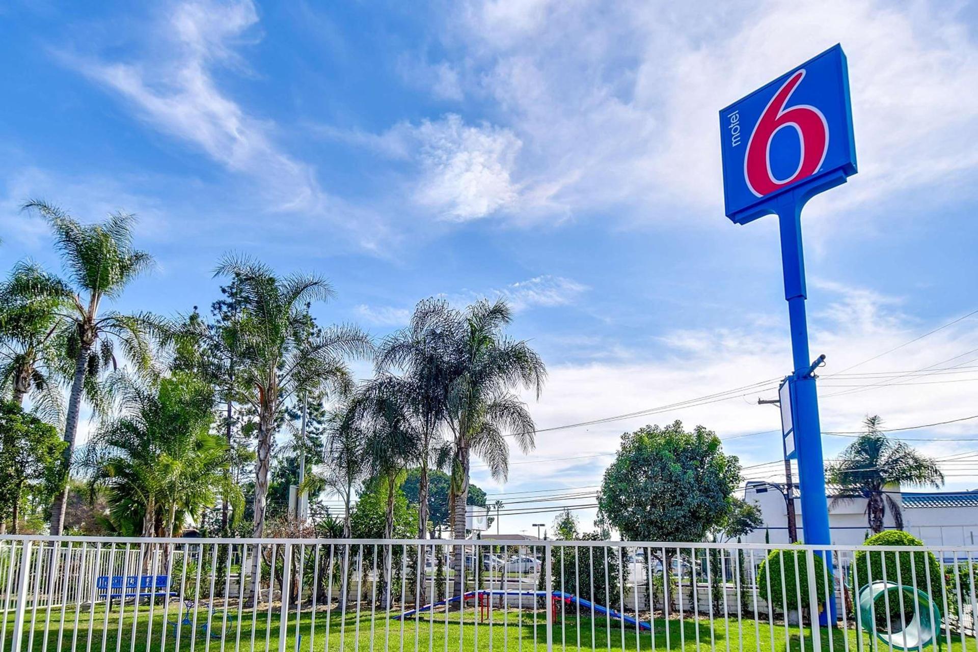 Motel 6 Garden Grove photo 27