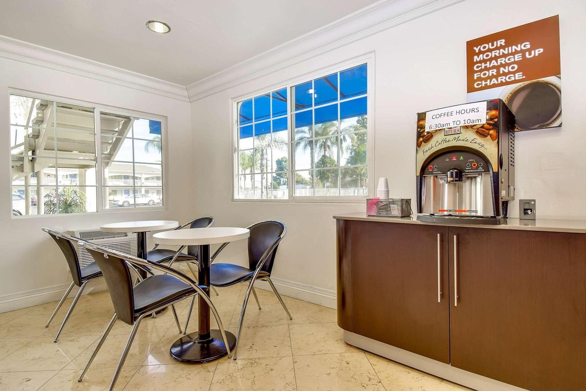 Motel 6 Garden Grove photo 21