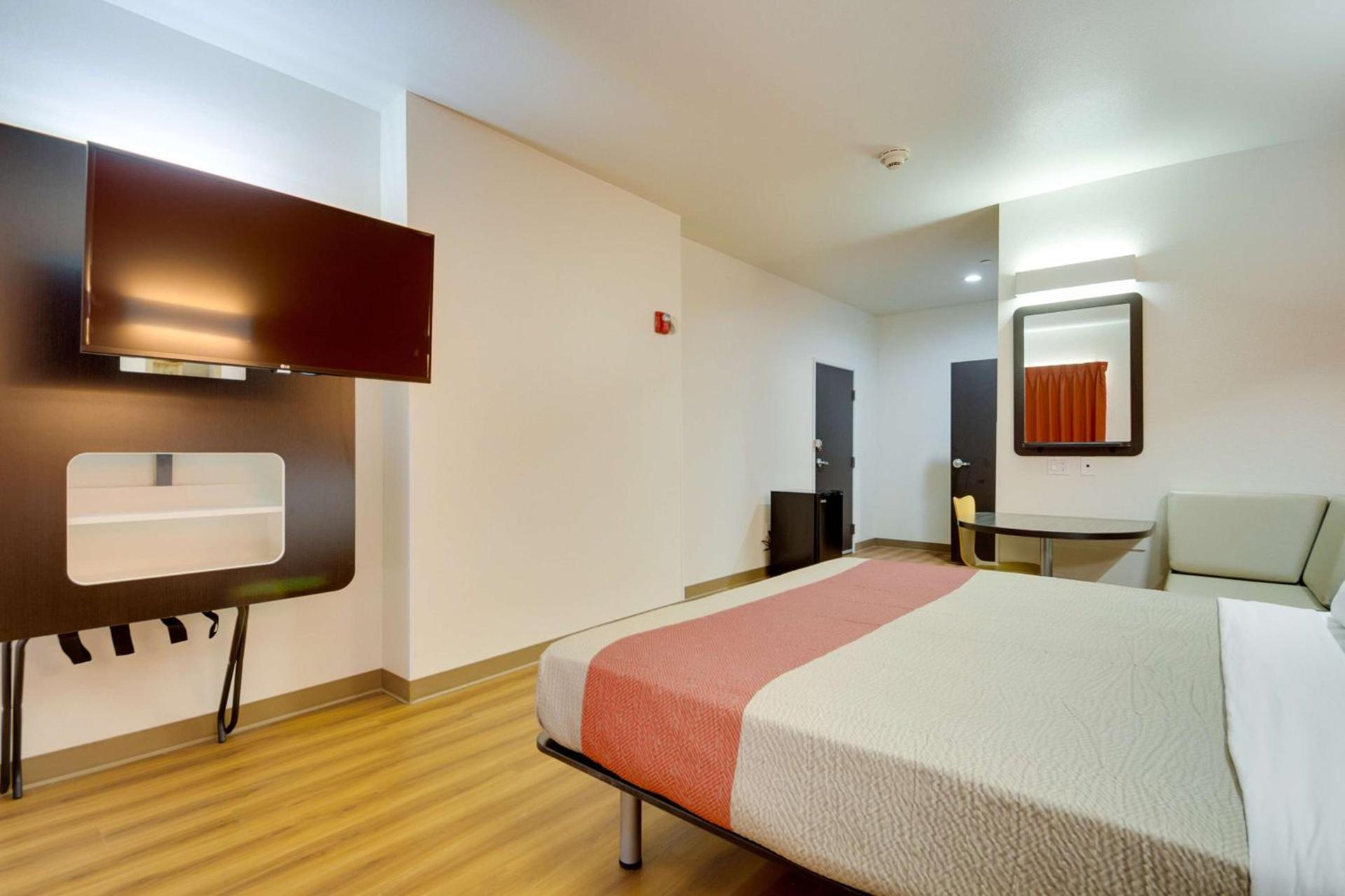 Motel 6-Tulsa, OK photo 89