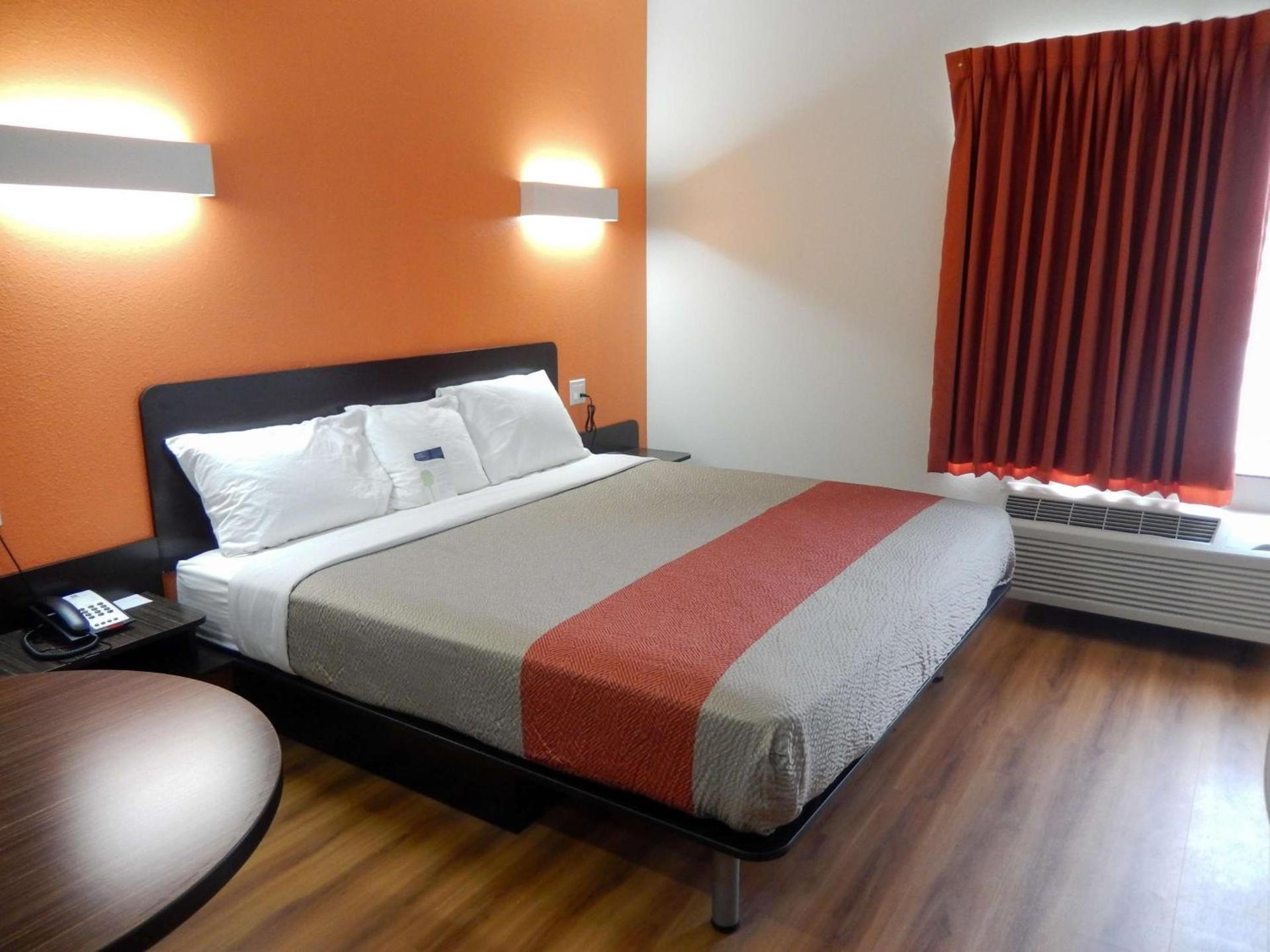 Motel 6-Tulsa, OK photo 87