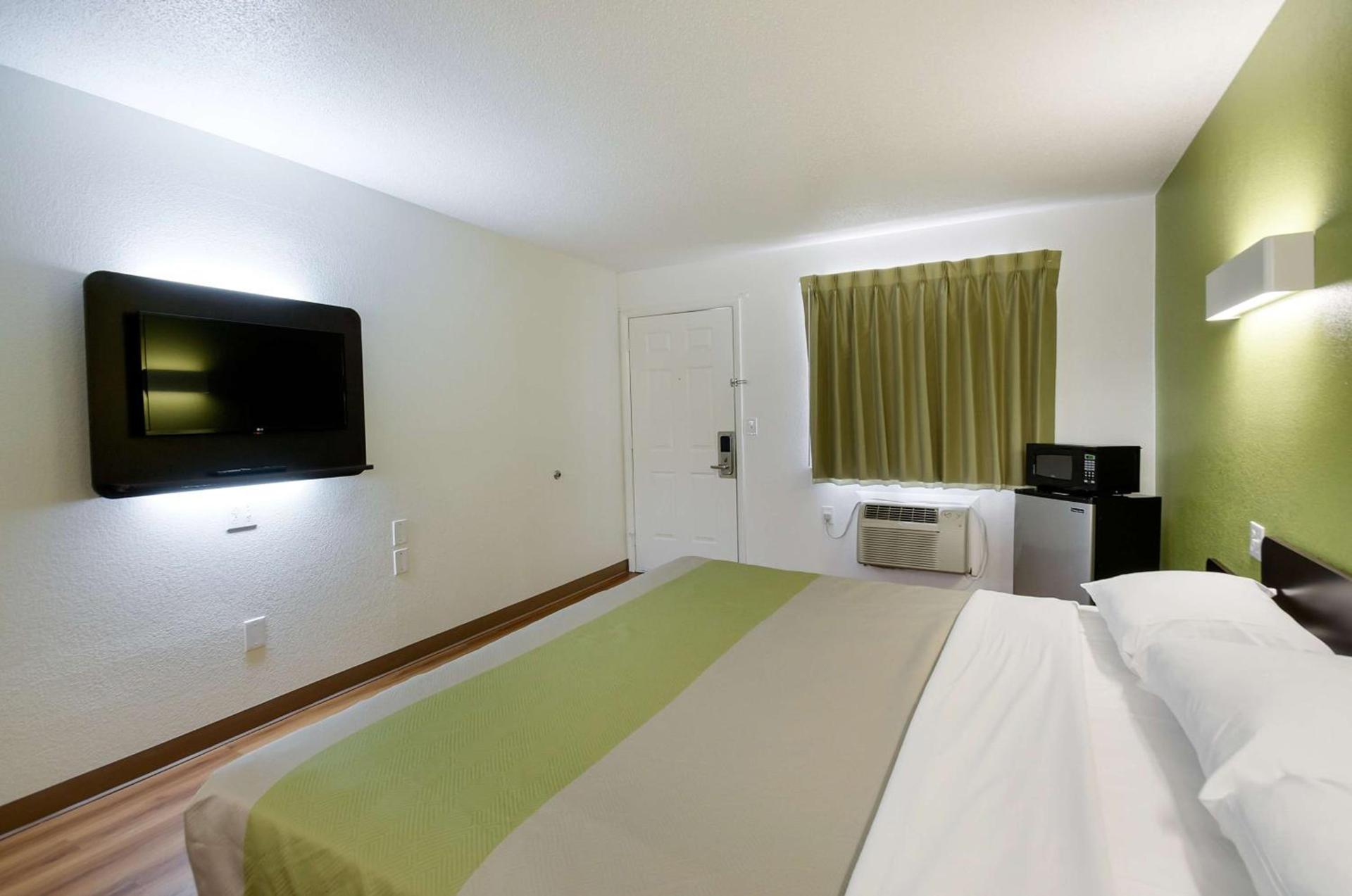 Motel 6-Charles Town, WV photo 64