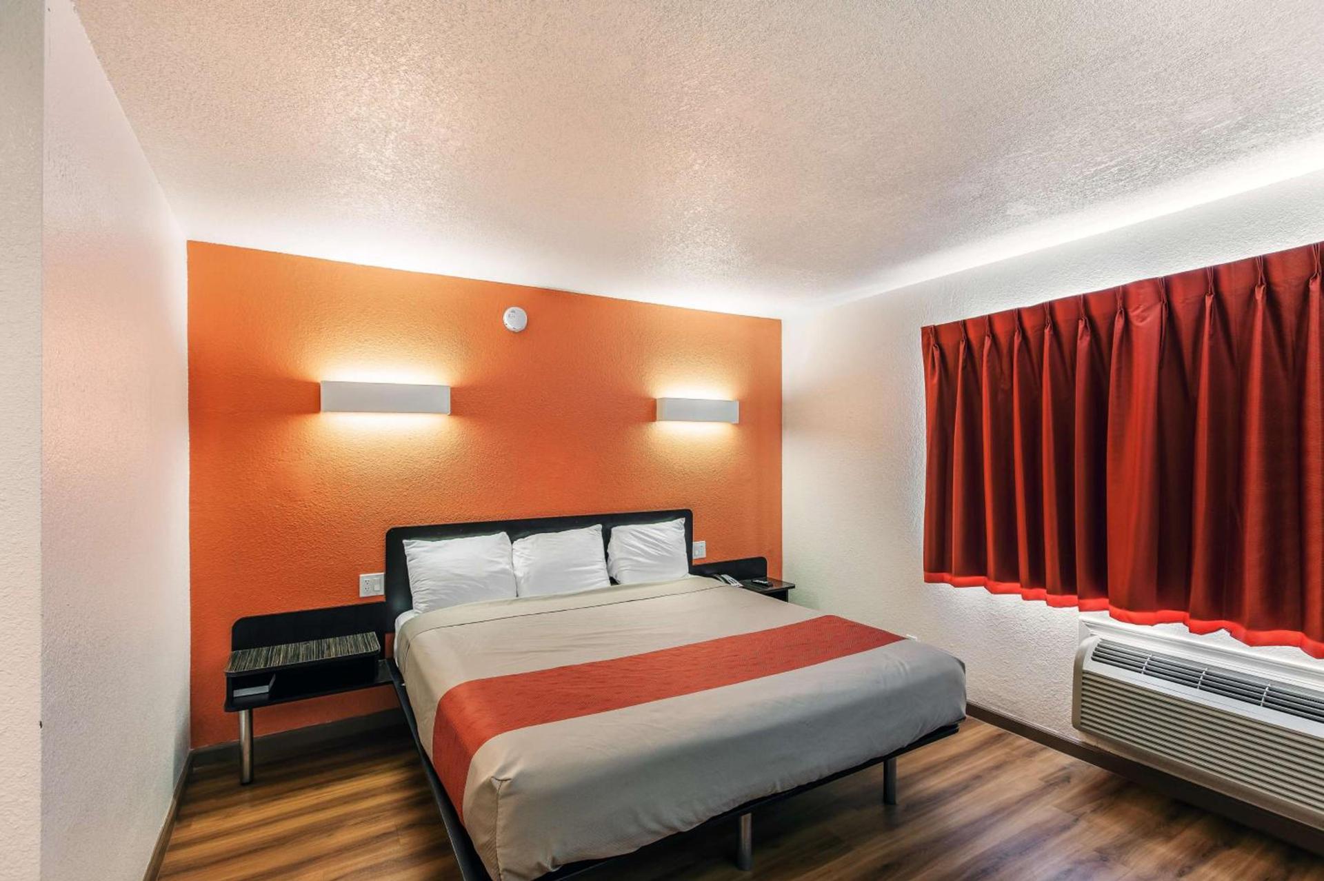 Motel 6-Dallas, TX - South photo 49