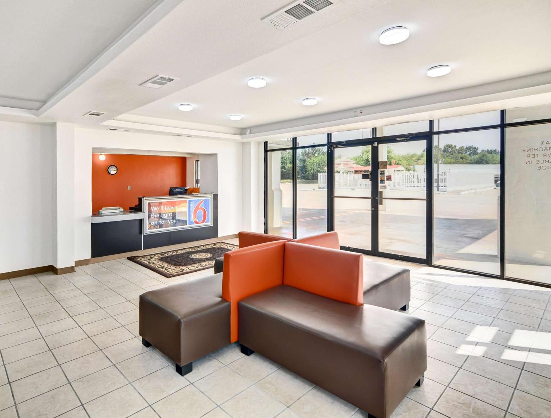 Motel 6-Lindale, TX photo 46