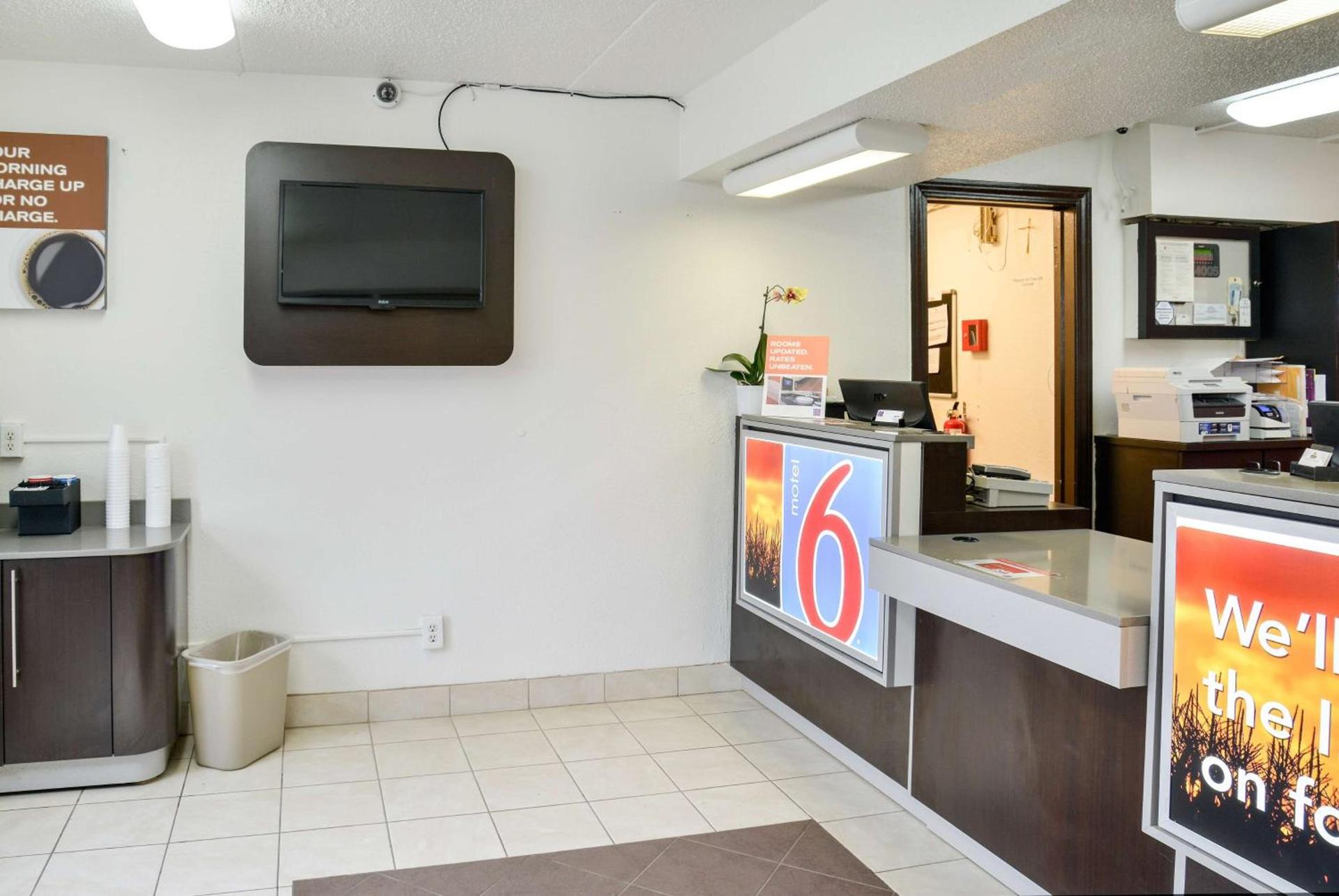 Motel 6-Toledo, OH photo 30
