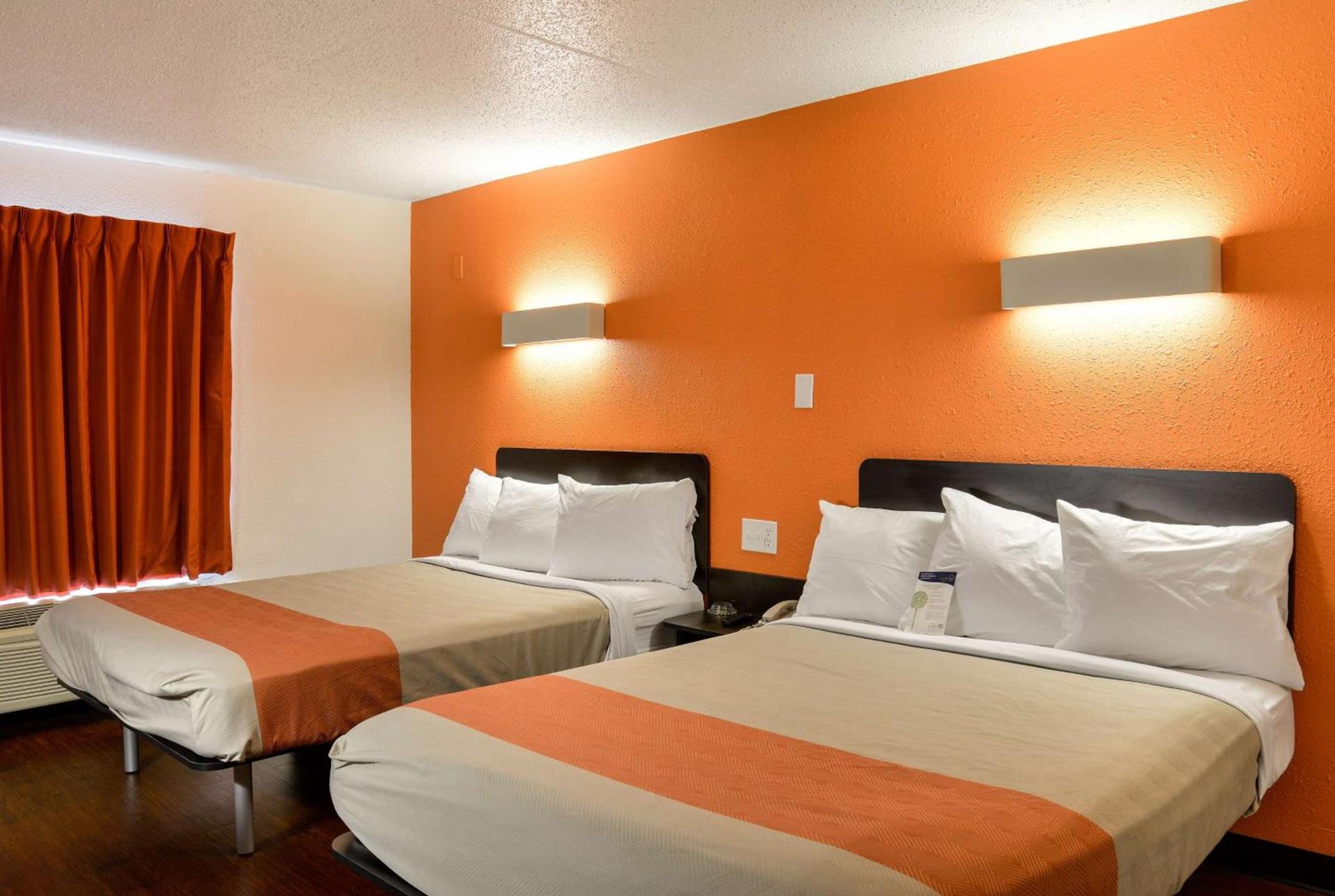 Motel 6-Toledo, OH photo 34