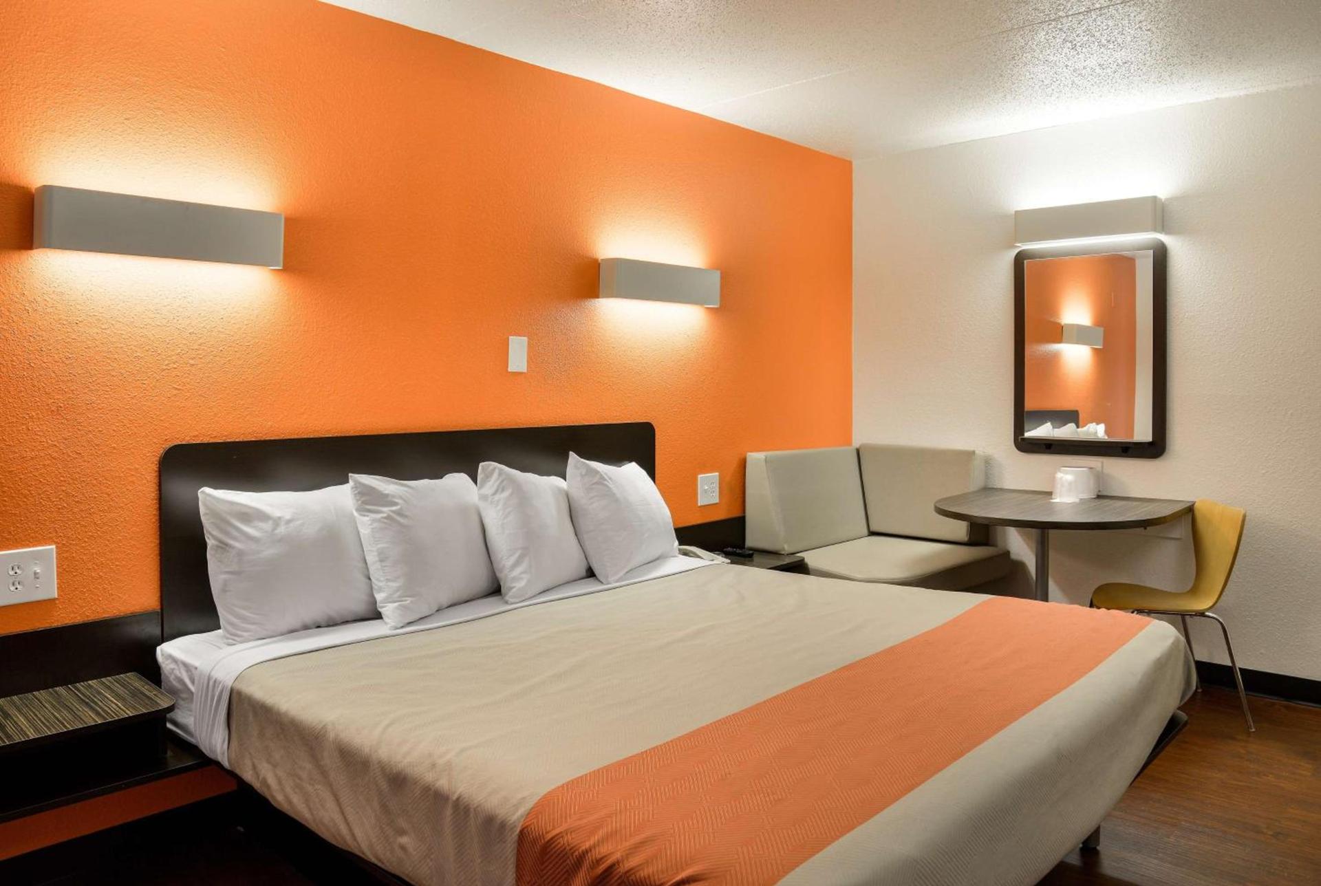 Motel 6-Toledo, OH photo 41