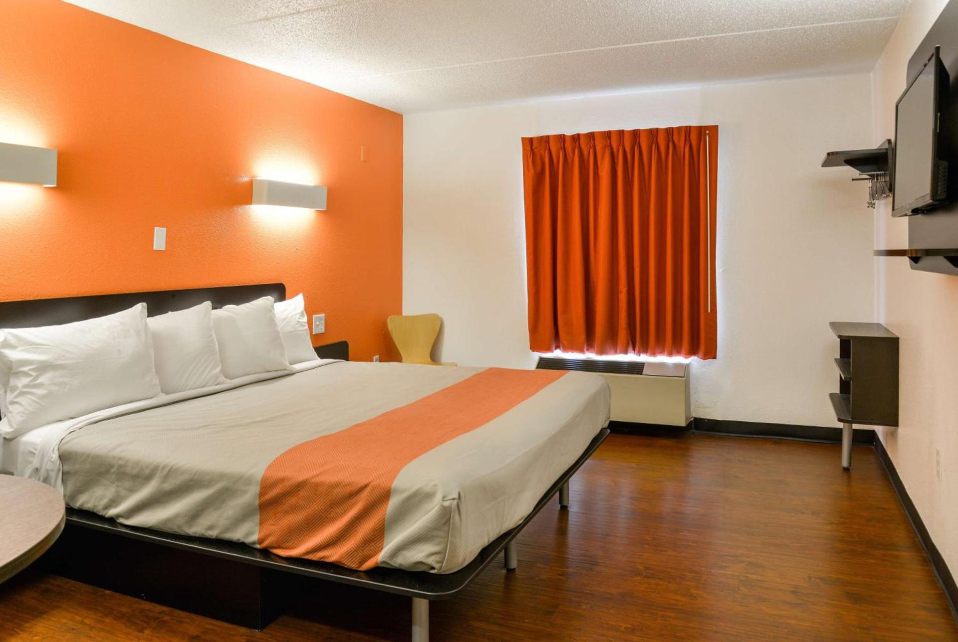 Motel 6-Toledo, OH photo 45
