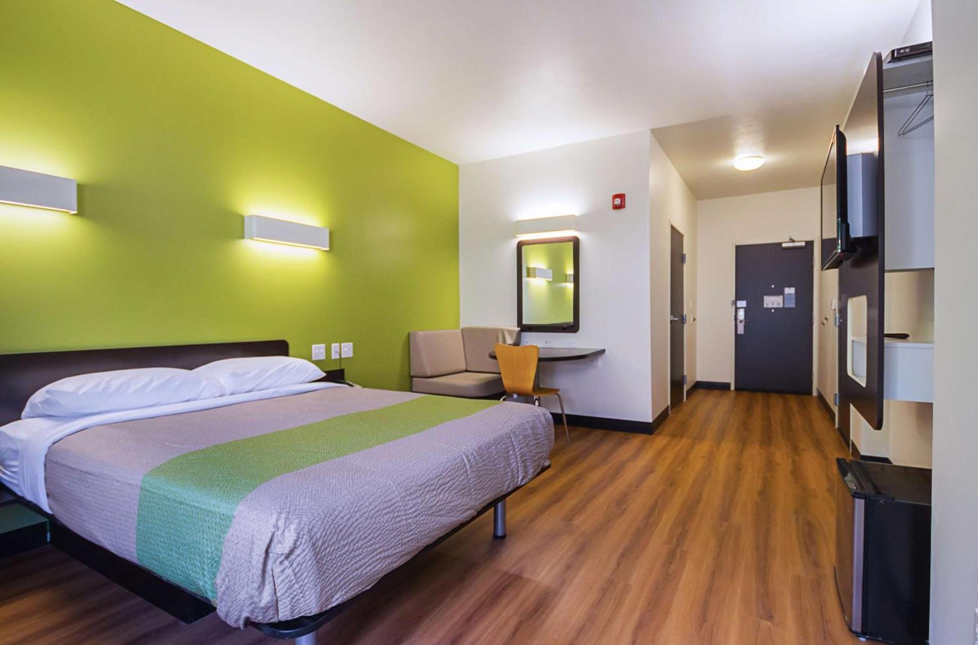 Days Inn by Wyndham South Bend/Notre Dame photo 51