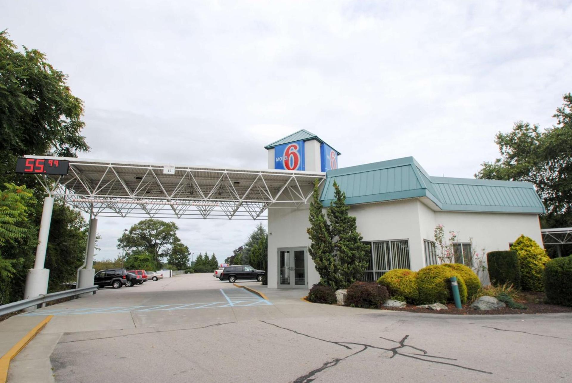 Motel 6-Warwick, RI - Providence Airport - I-95 photo 26
