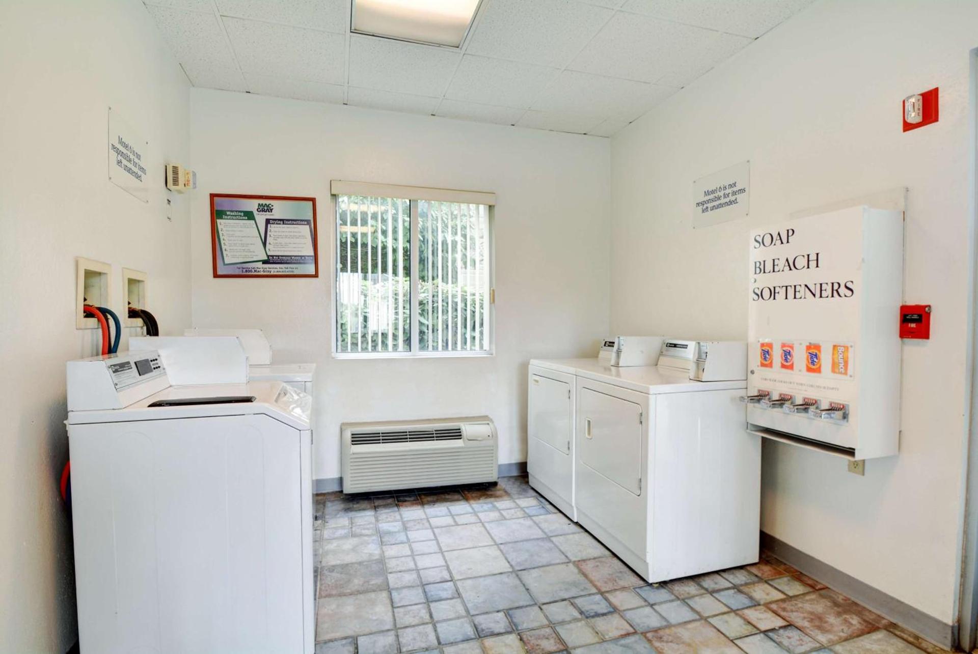 Motel 6-Warwick, RI - Providence Airport - I-95 photo 20