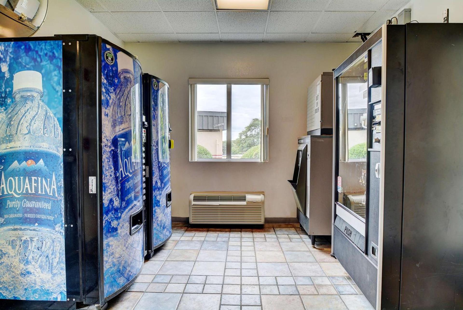 Motel 6-Warwick, RI - Providence Airport - I-95 photo 19