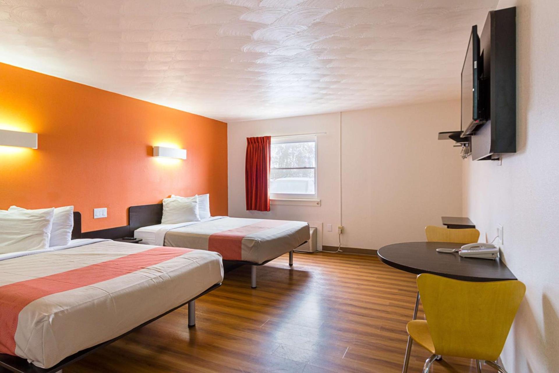 Motel 6-Sidney, OH photo 25