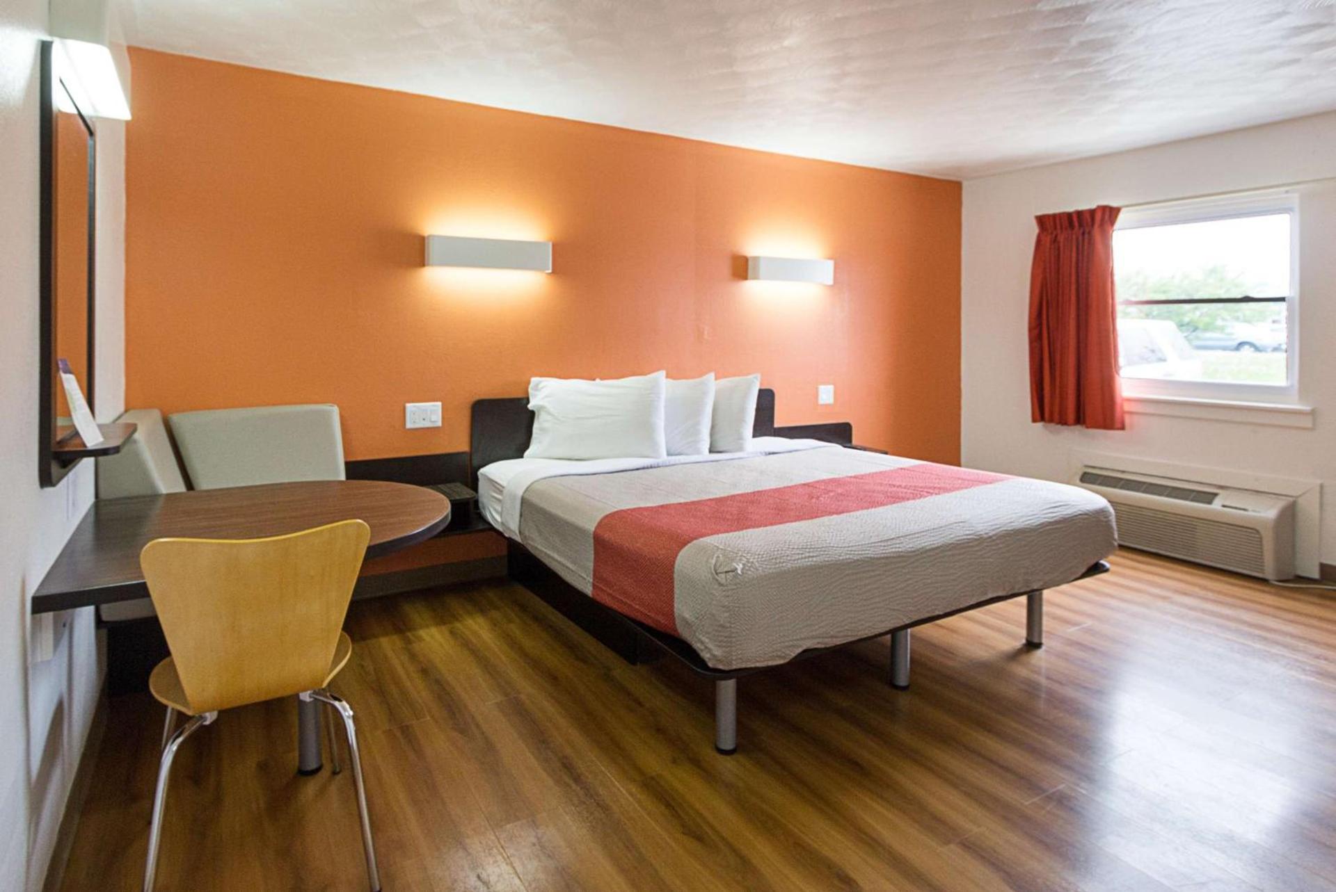 Motel 6-Sidney, OH photo 19