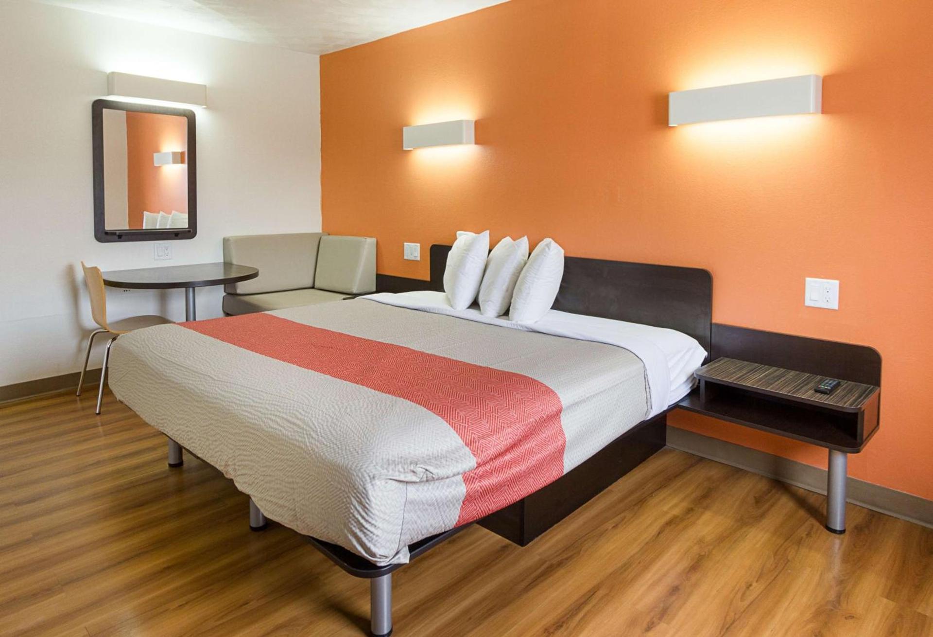 Motel 6-Sidney, OH photo 18