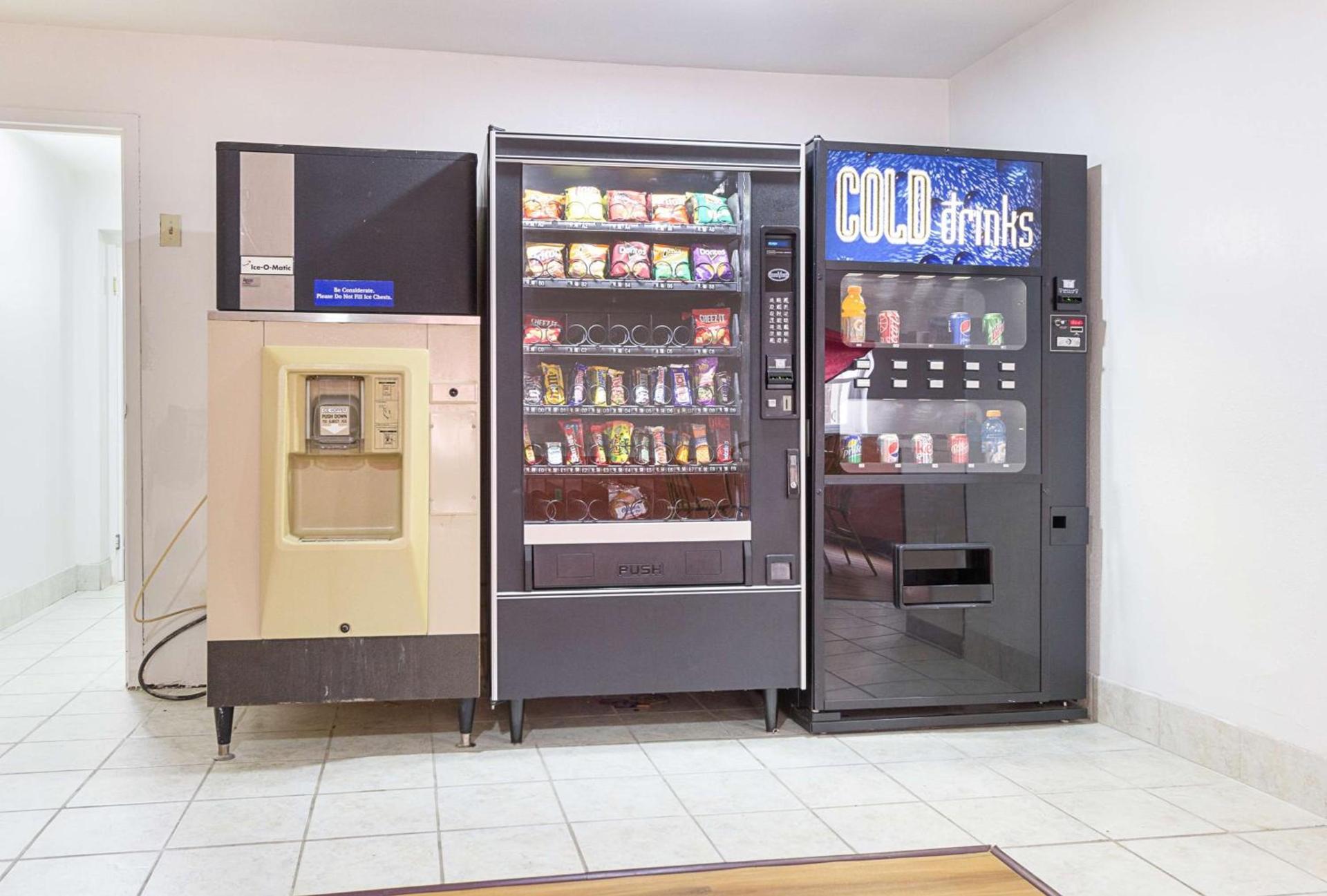 Motel 6-Sidney, OH photo 10
