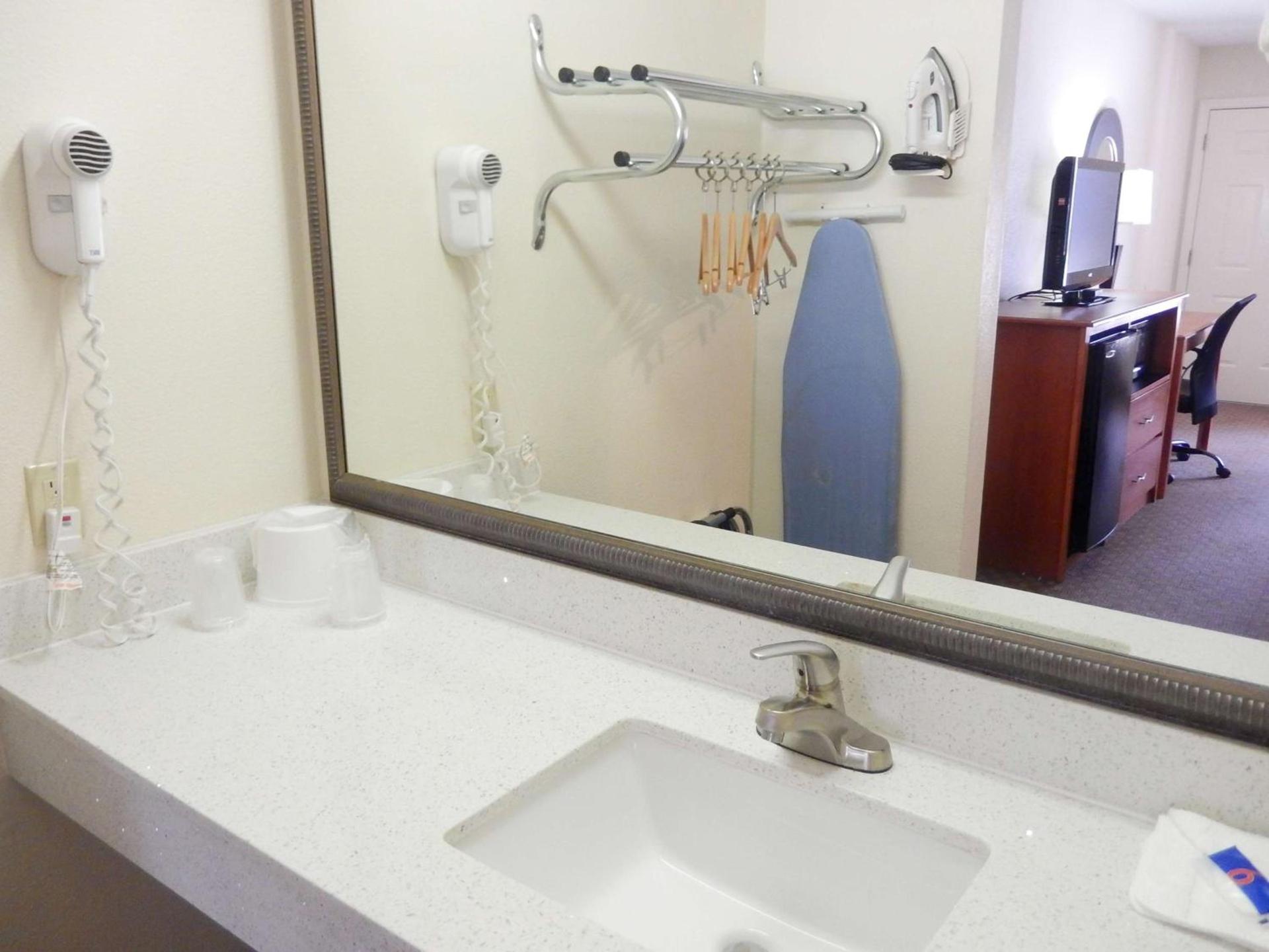 Motel 6-Luling, LA photo 22