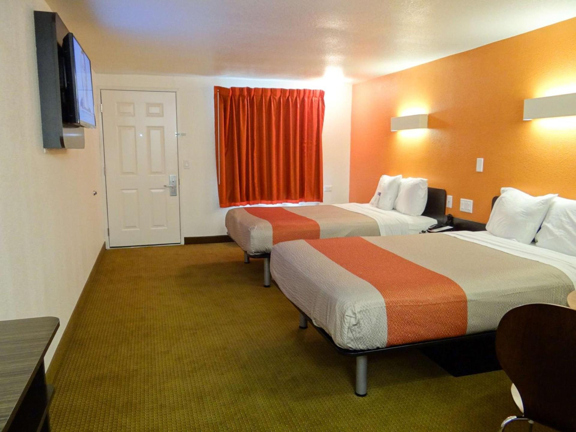 Motel 6-Erie, PA photo 39