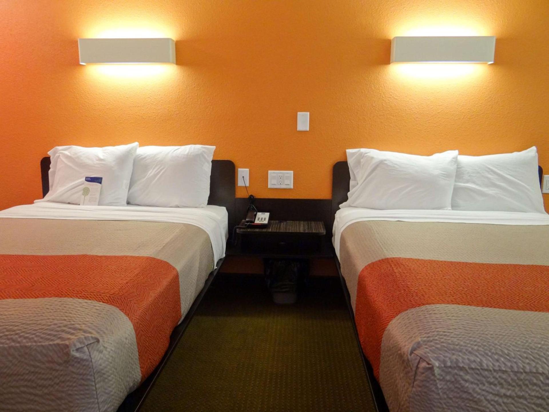 Motel 6-Erie, PA photo 40