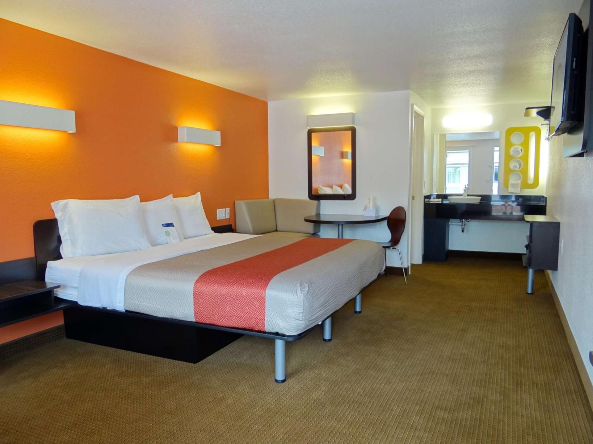 Motel 6-Erie, PA photo 42