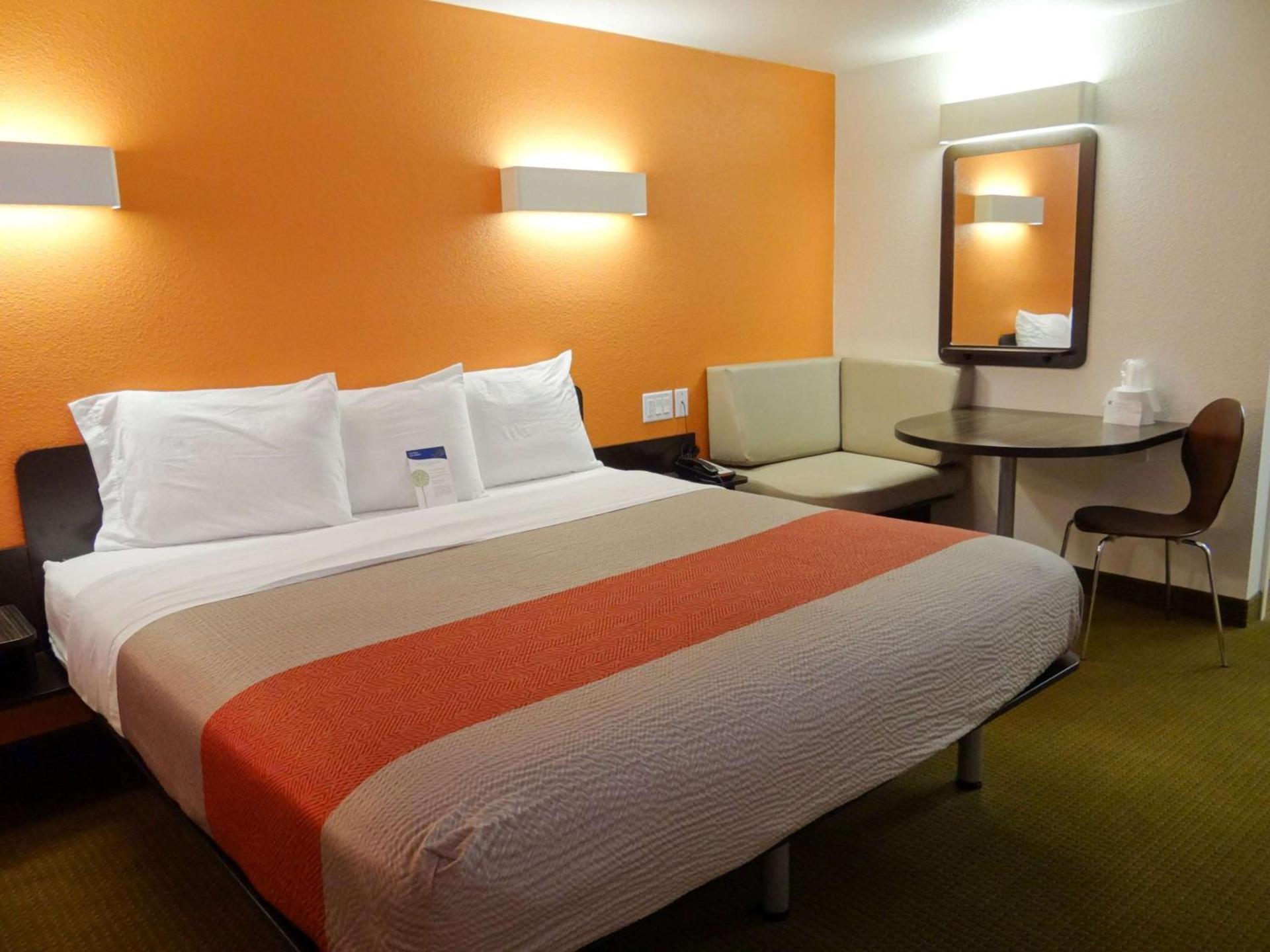 Motel 6-Erie, PA photo 44