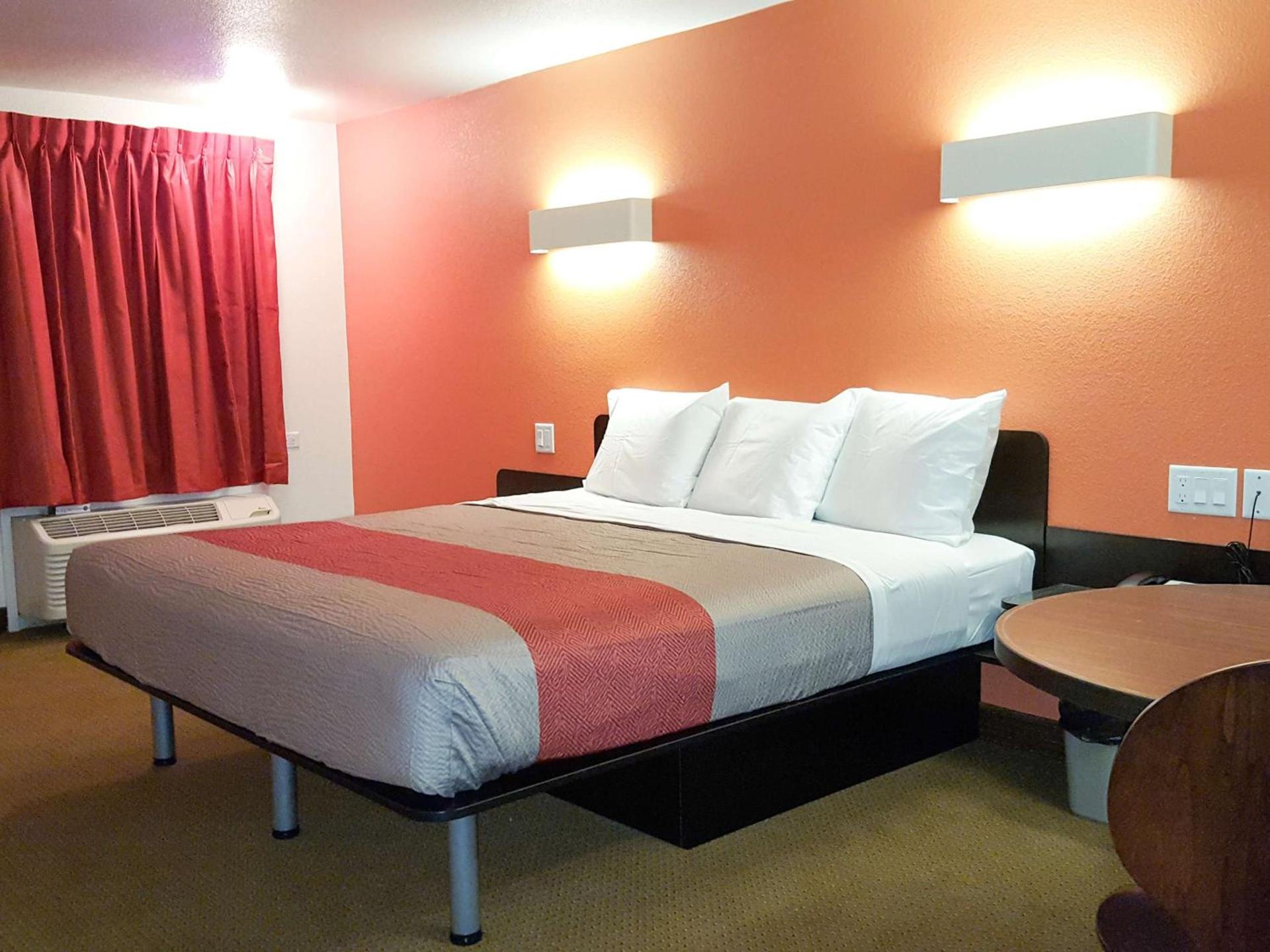Motel 6-Erie, PA photo 48