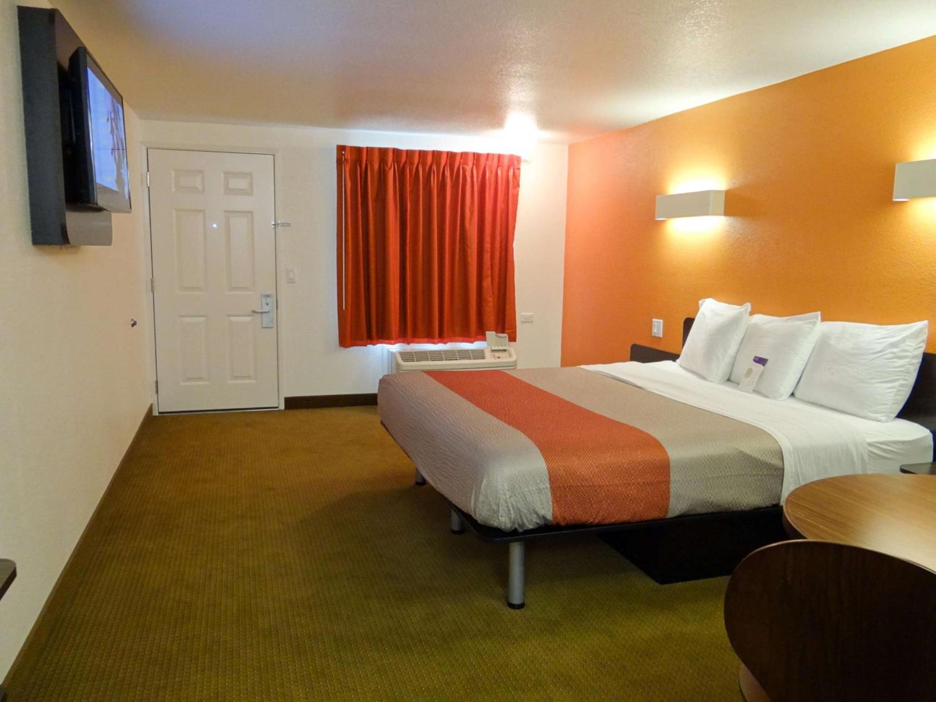 Motel 6-Erie, PA photo 49