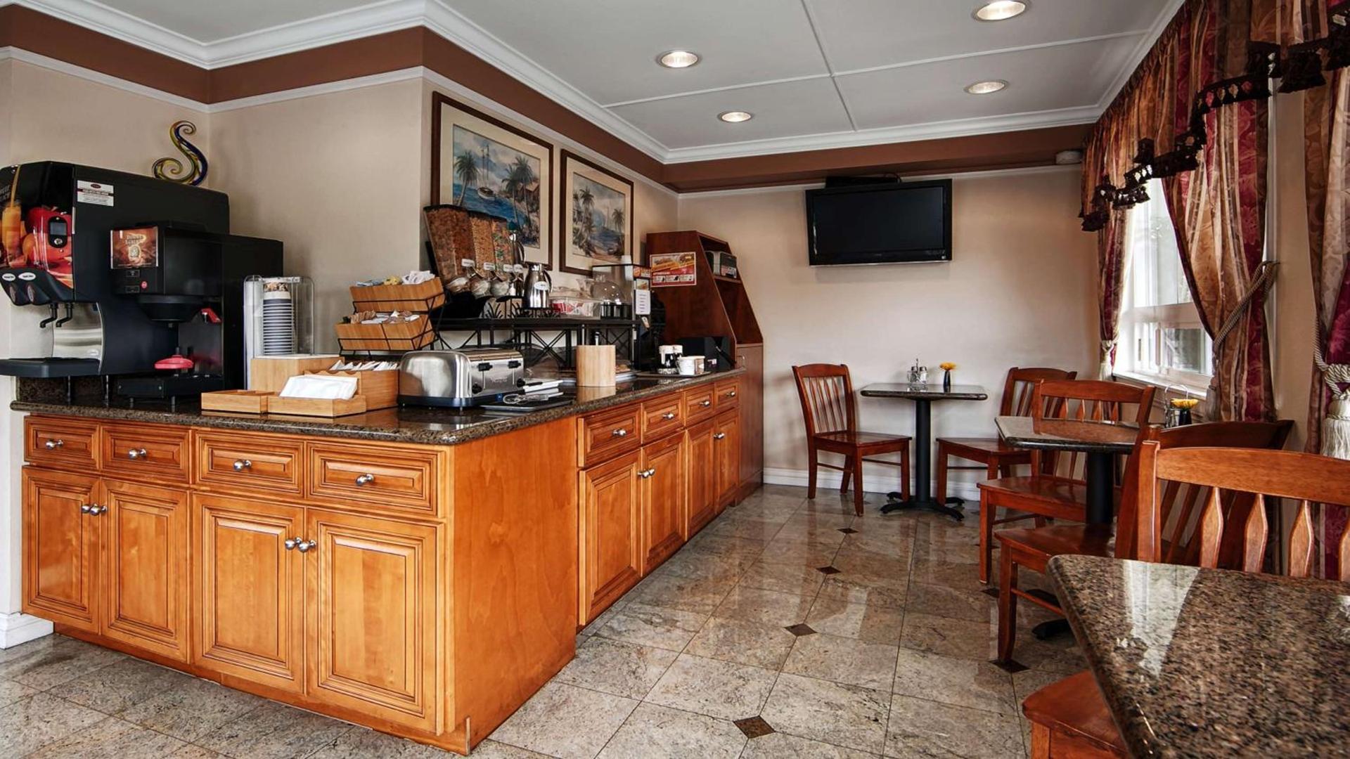 Best Western Tradewinds photo 22
