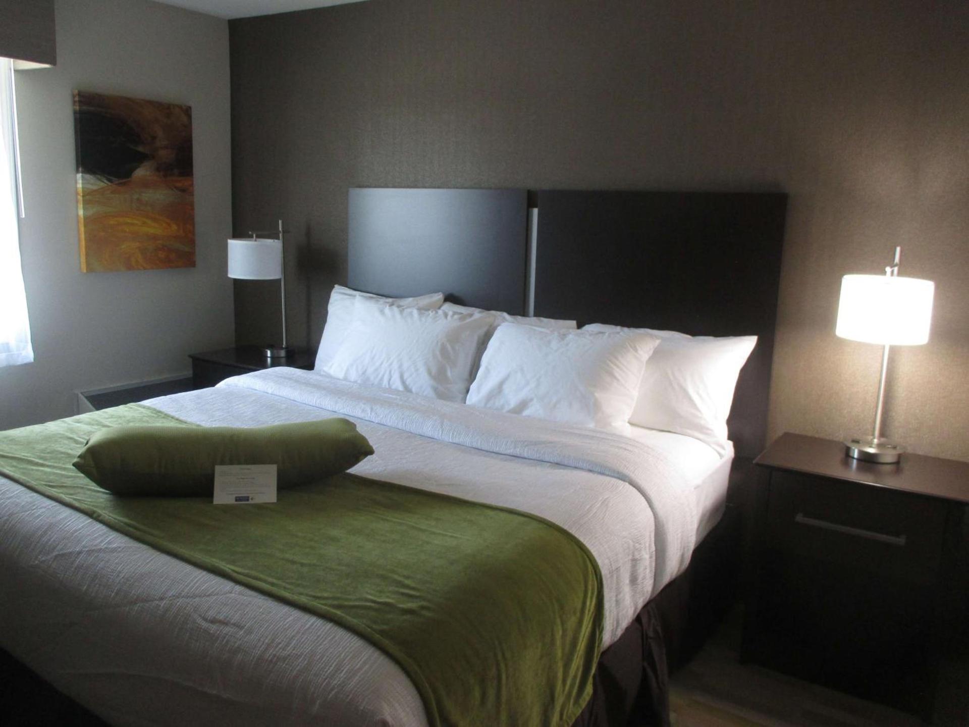 Best Western Harvest Inn & Suites photo 20