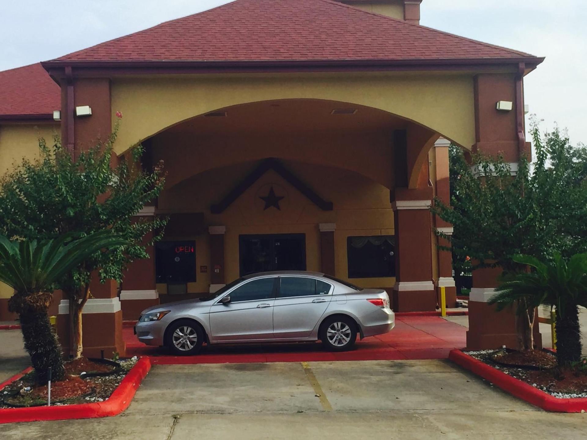 Scottish Inn & Suites Hobby Airport photo 9