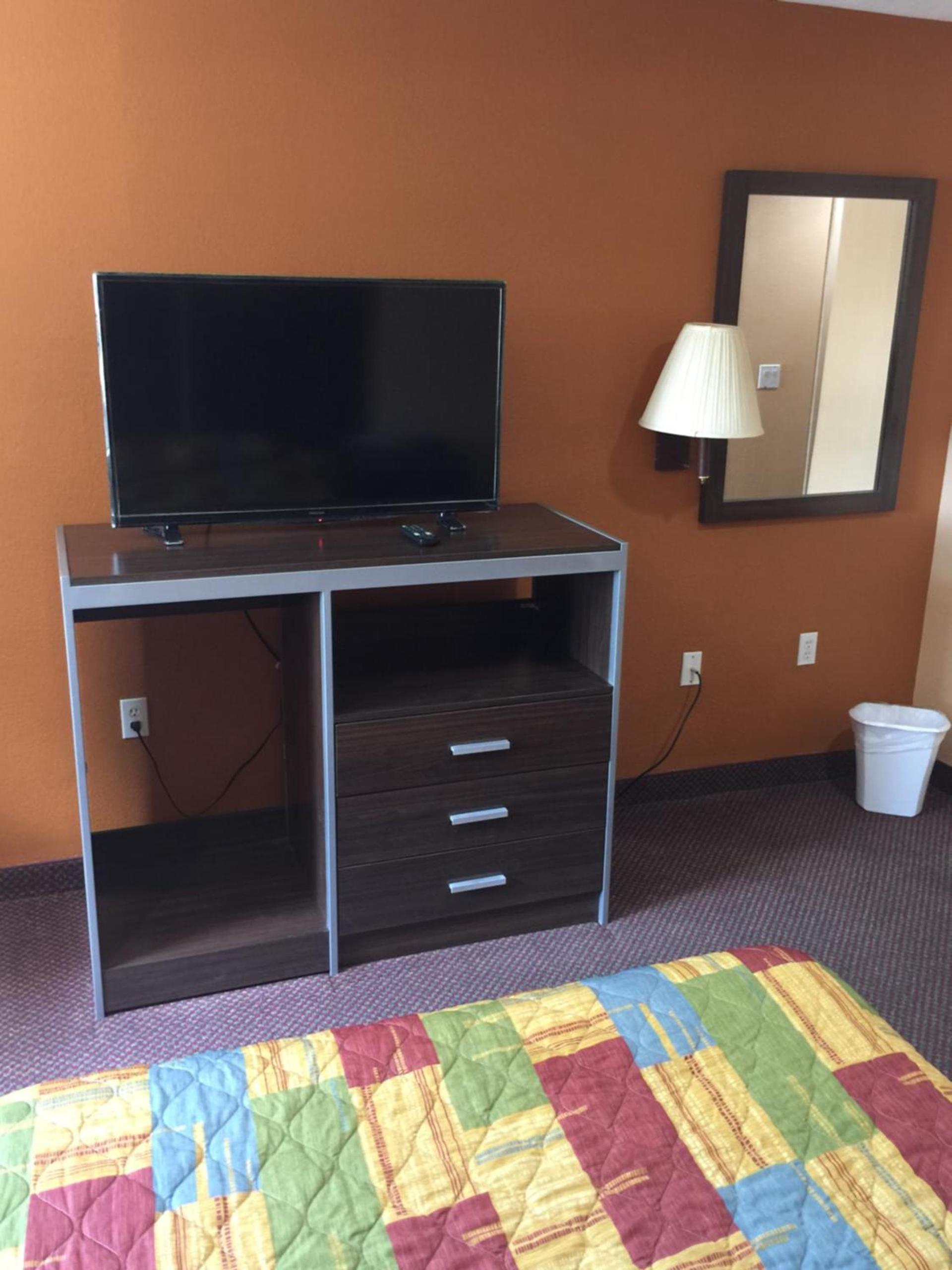 Scottish Inn & Suites Hobby Airport photo 17