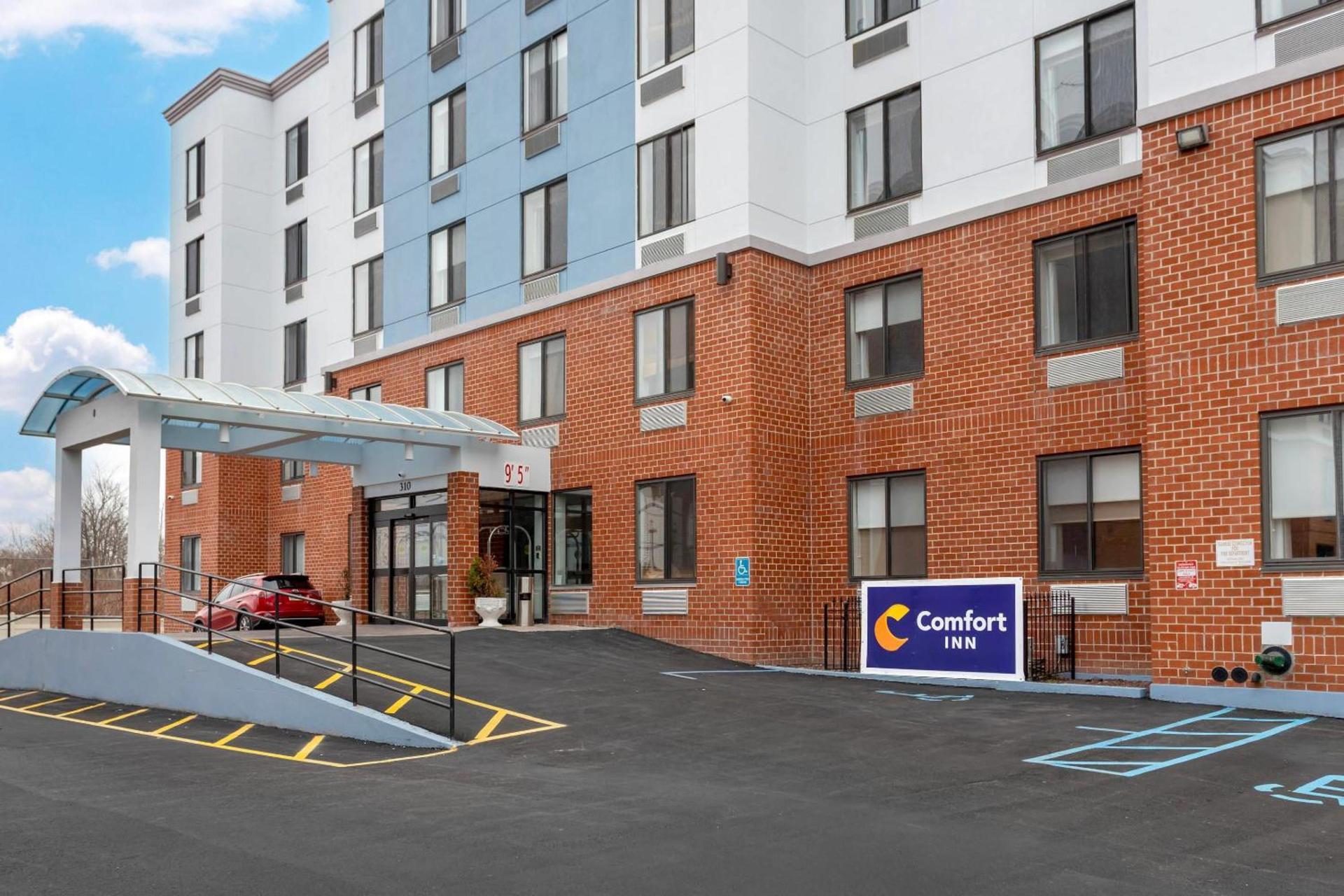 Comfort Inn Staten Island photo 32