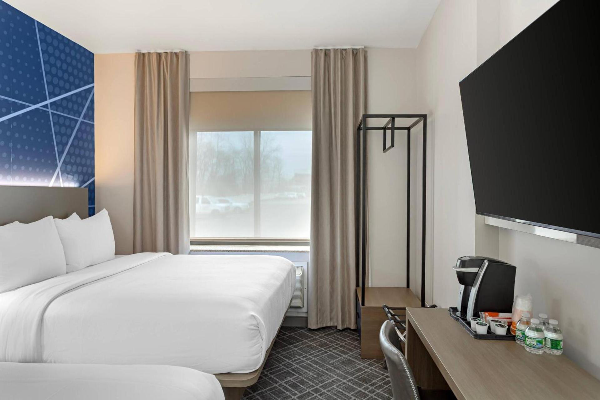 Comfort Inn Staten Island photo 23