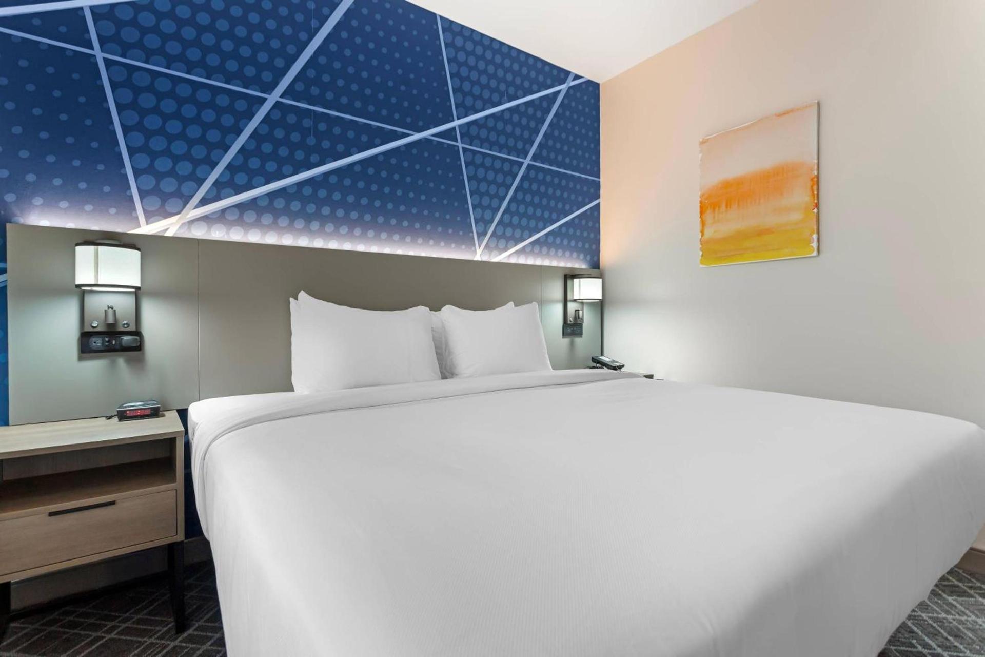 Comfort Inn Staten Island photo 18