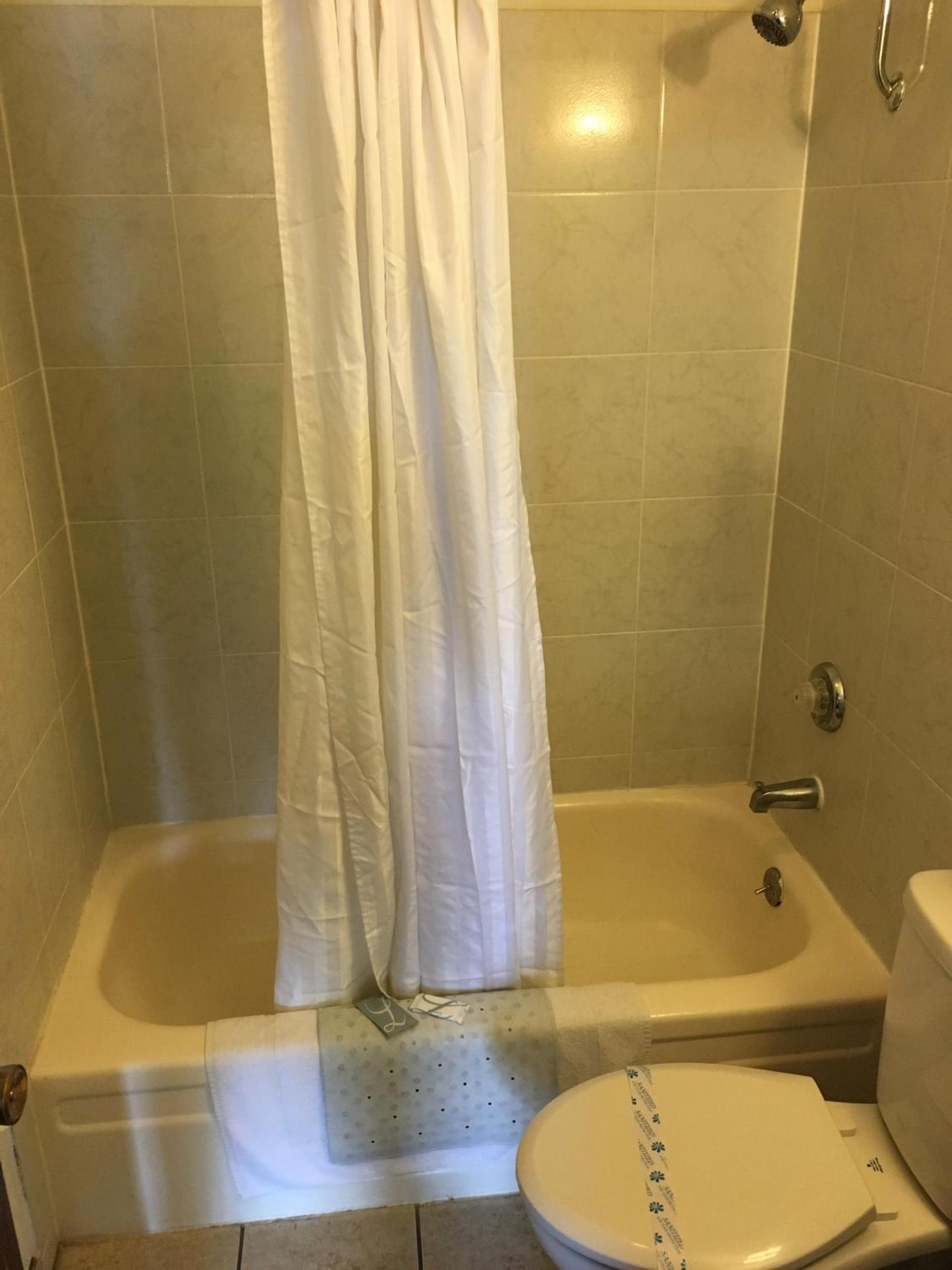 Umatilla Inn & Suites photo 25