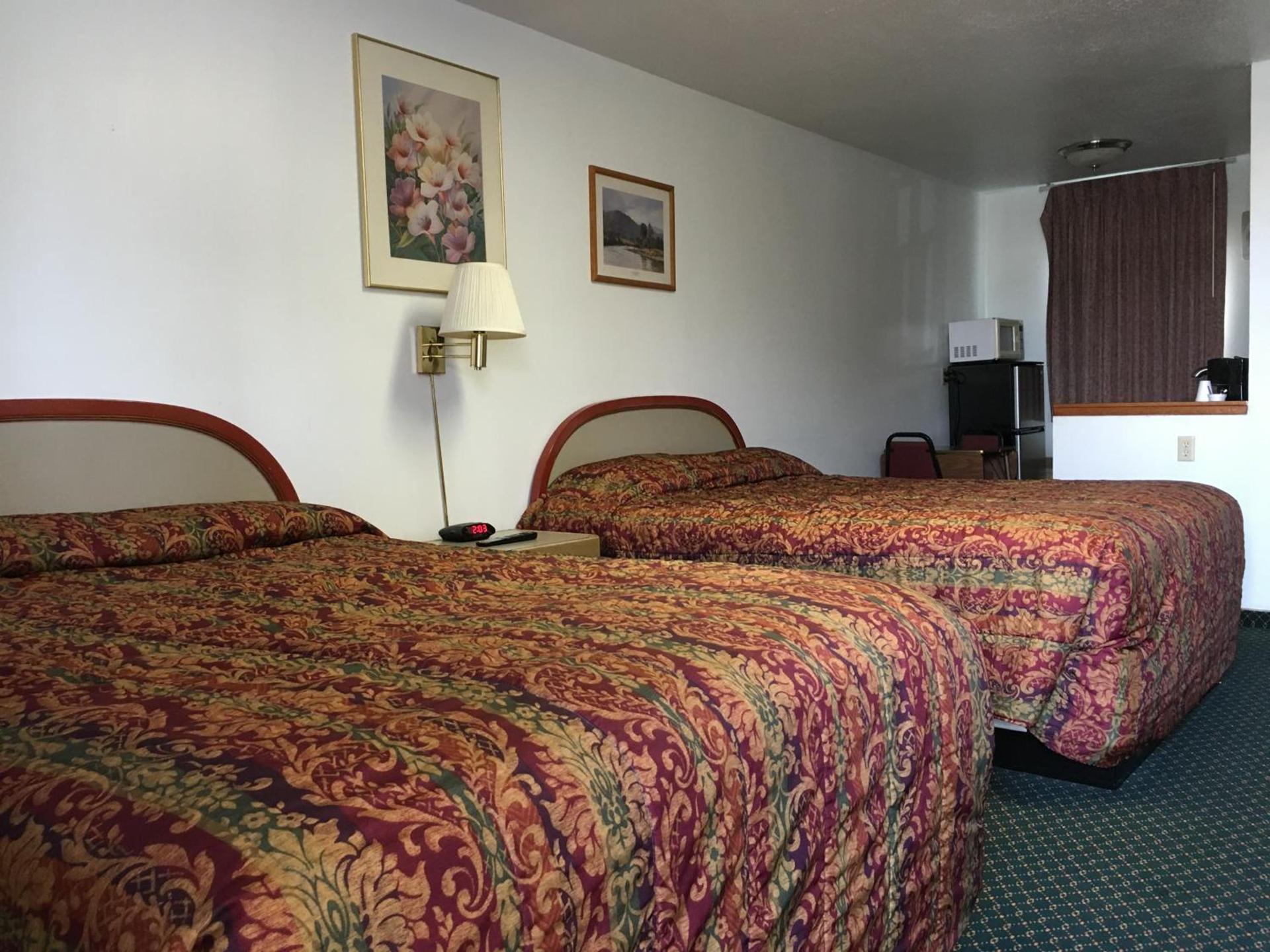 Umatilla Inn & Suites photo 33