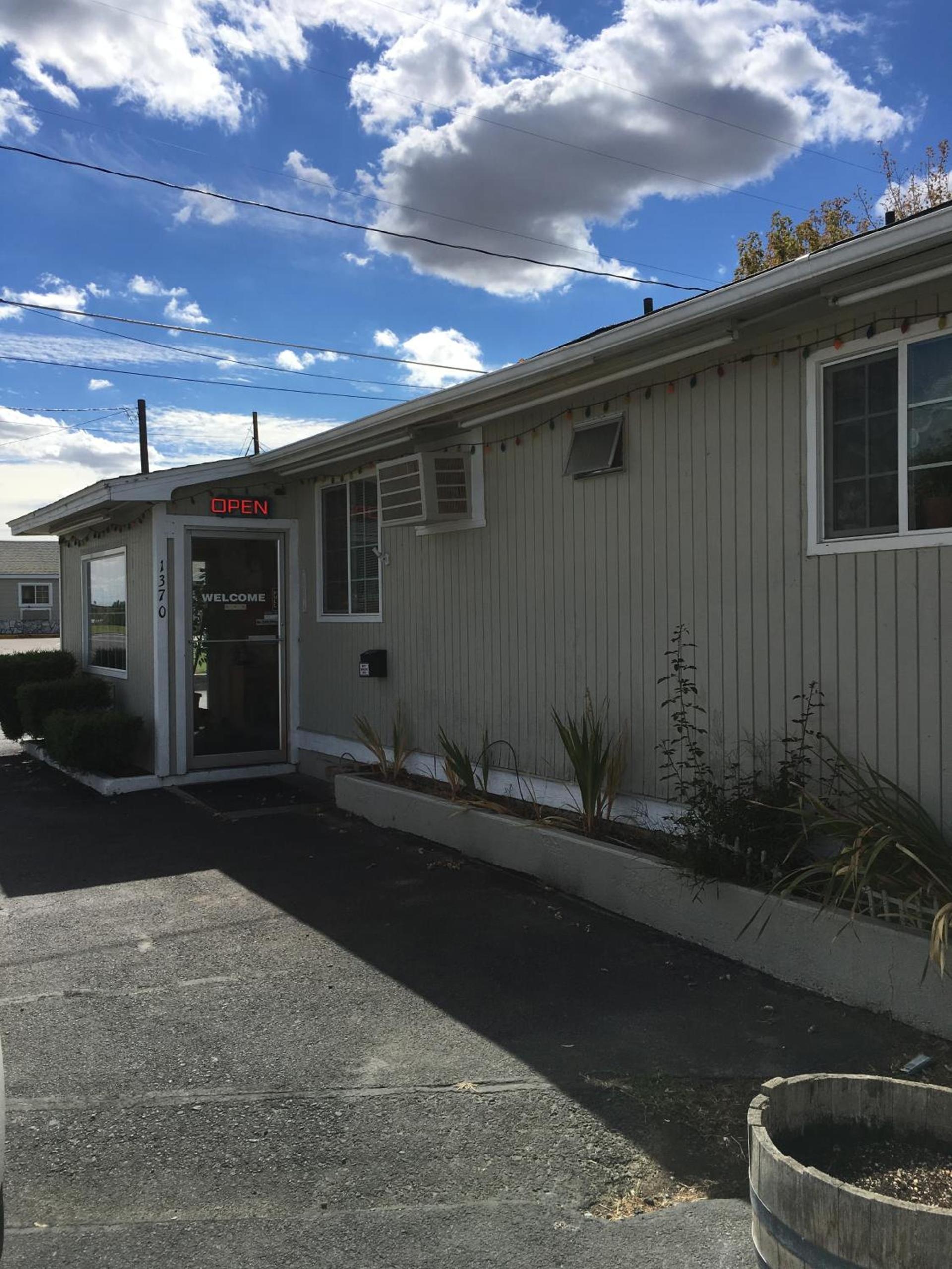 Umatilla Inn & Suites photo 34