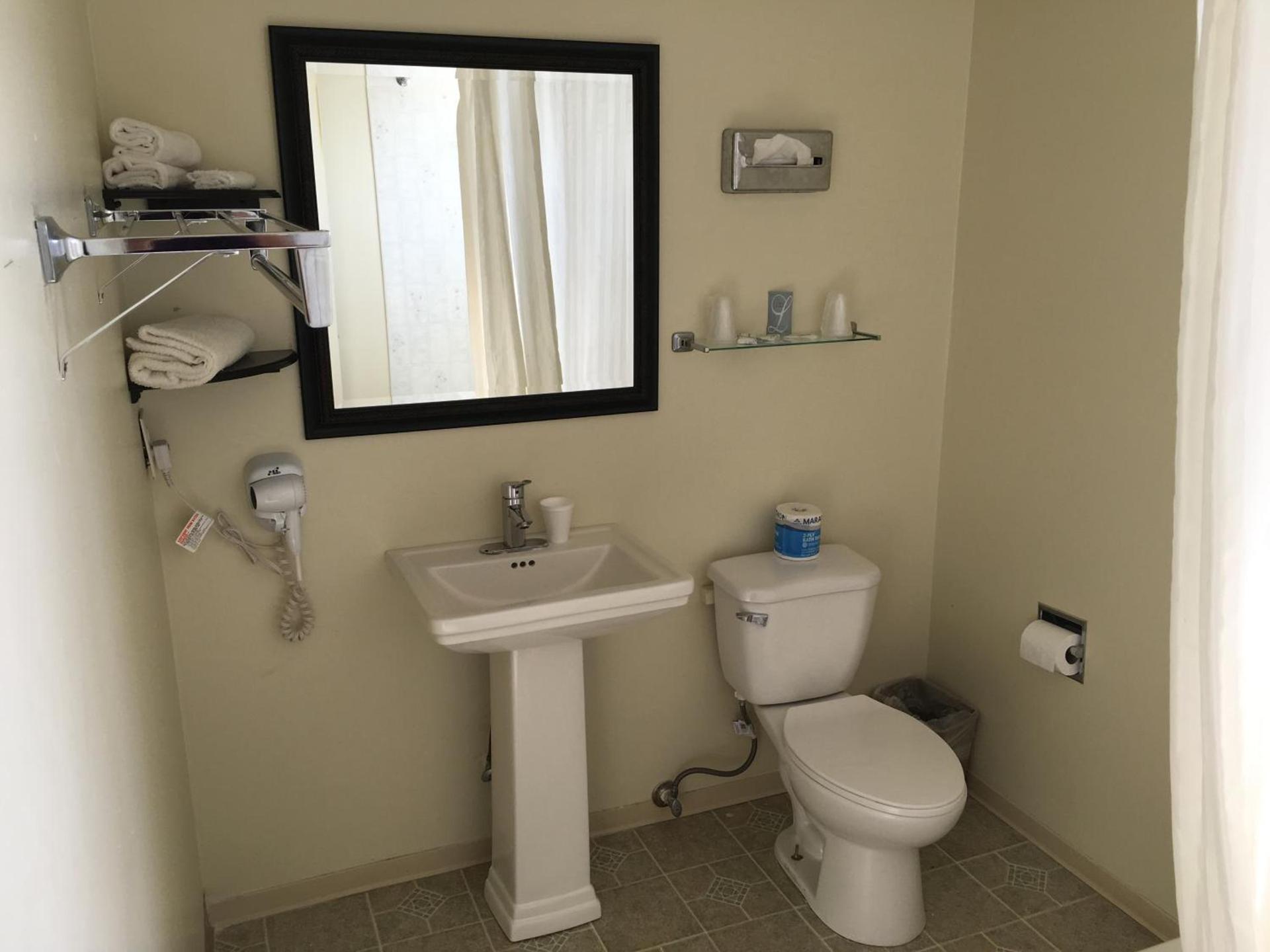 Umatilla Inn & Suites photo 29
