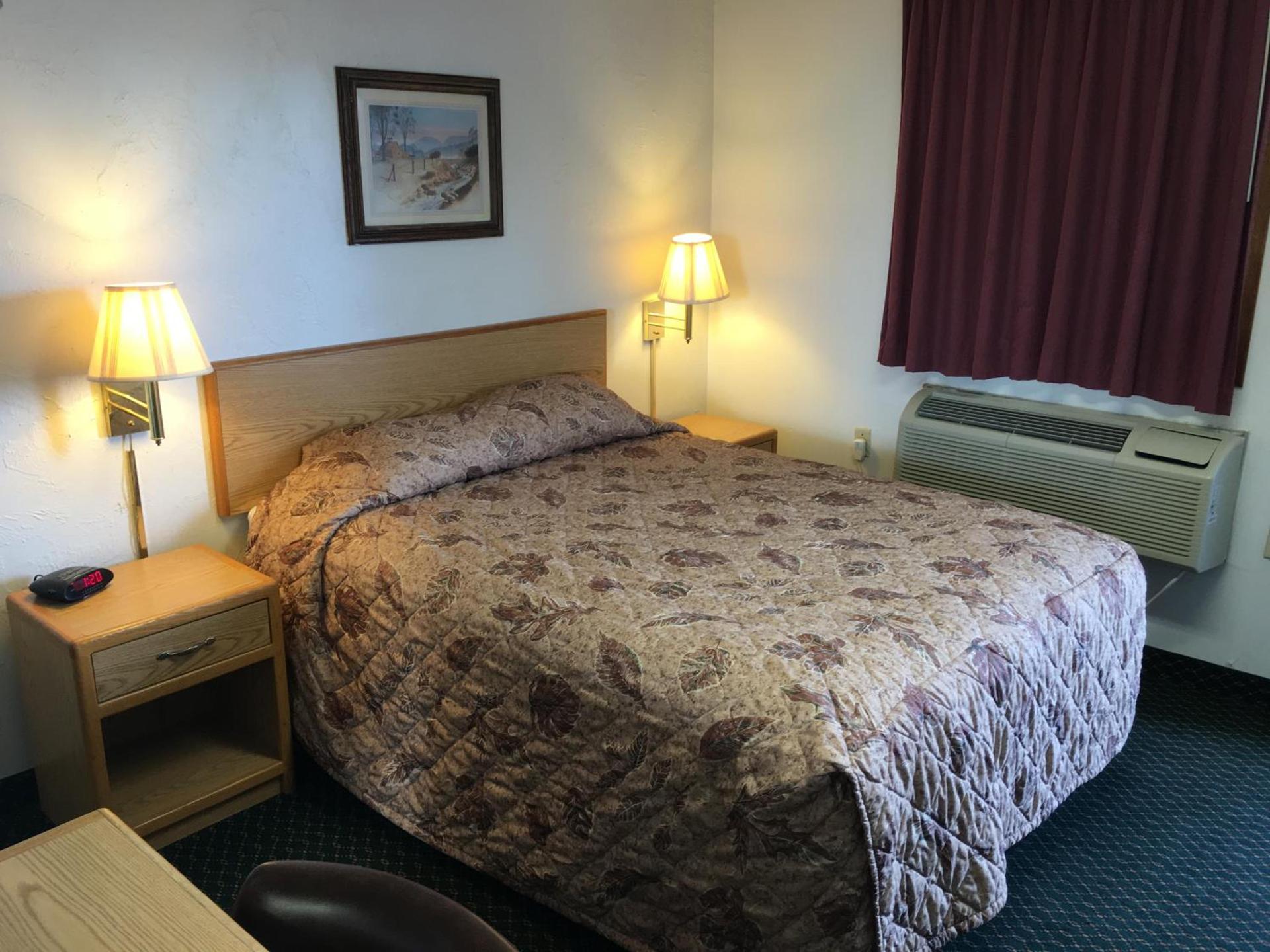 Umatilla Inn & Suites photo 42