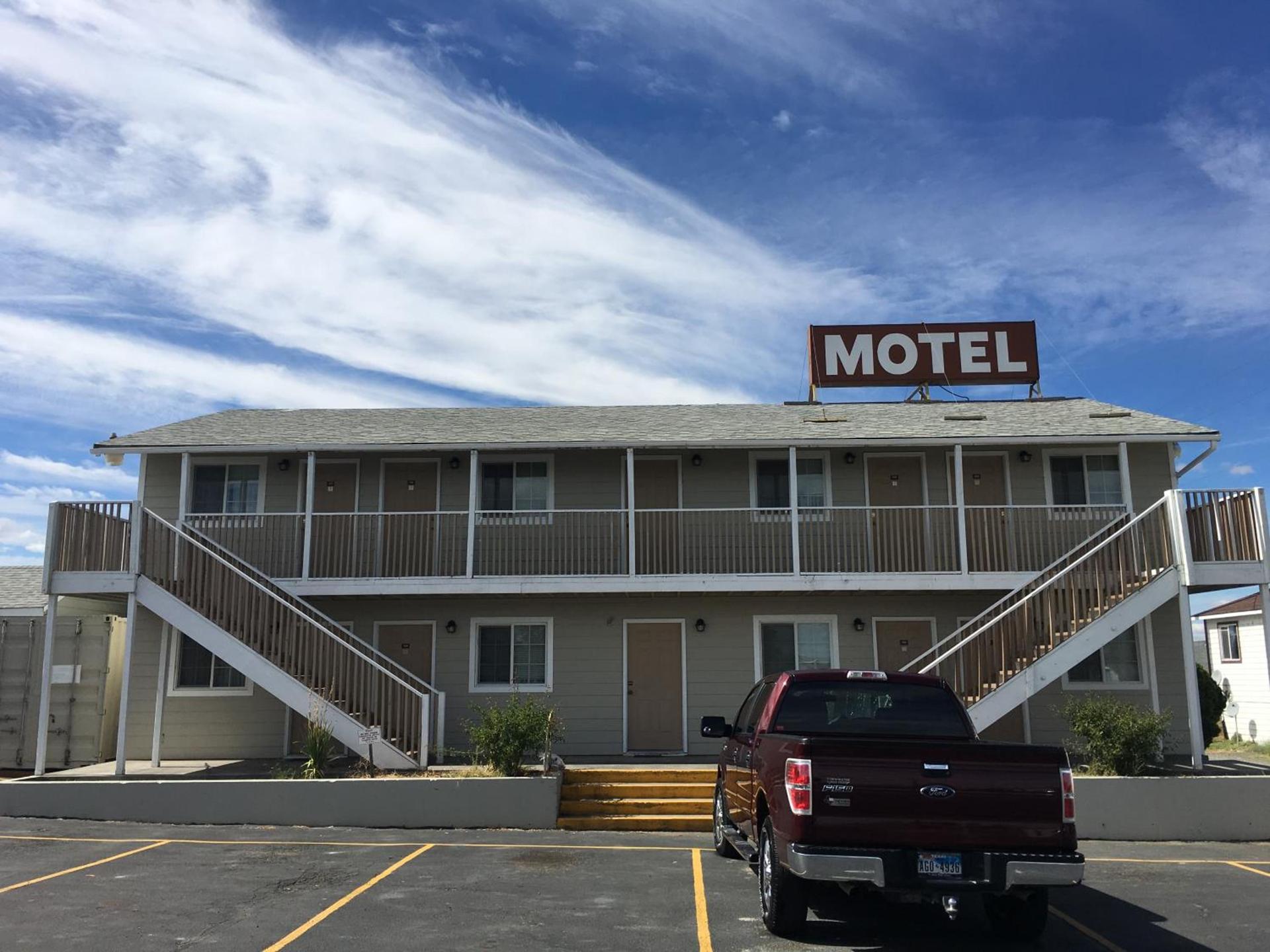 Umatilla Inn & Suites photo 44