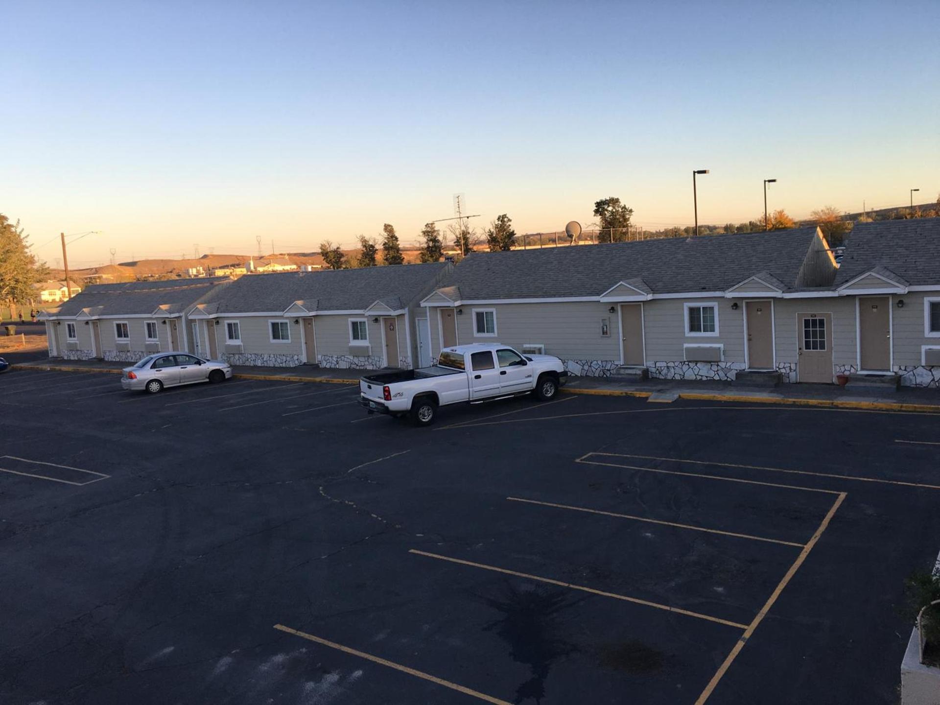 Umatilla Inn & Suites photo 45