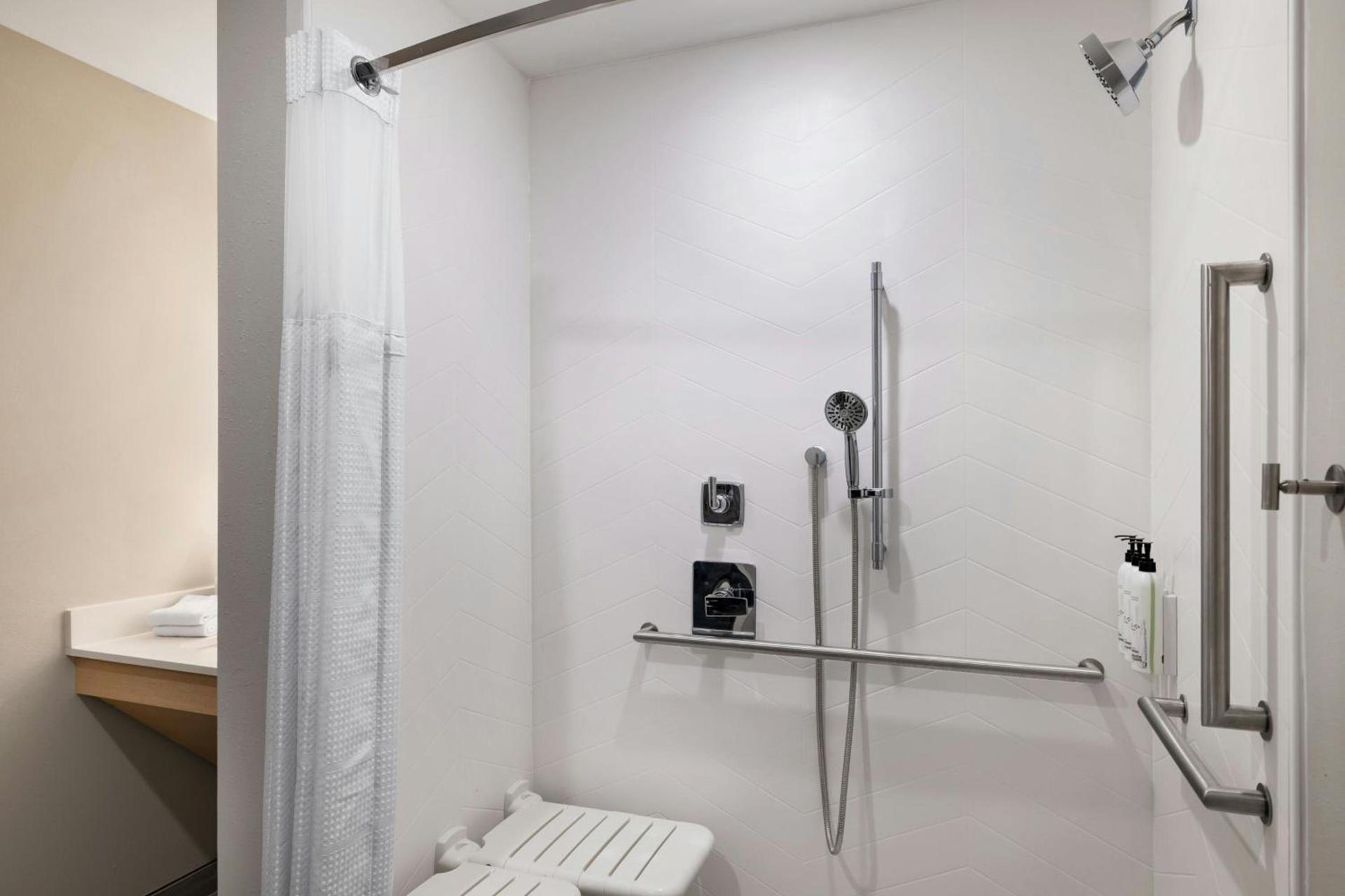 TownePlace Suites by Marriott Forrest City photo 4