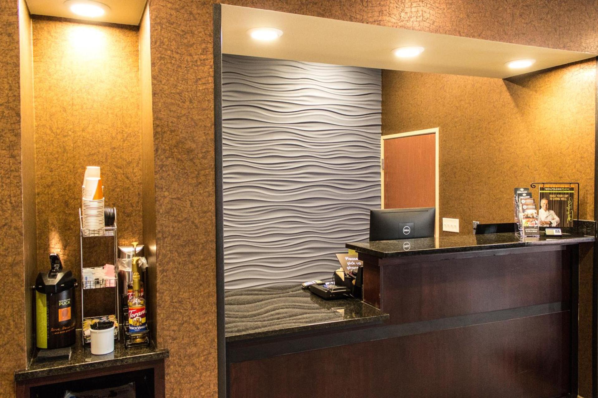 Cobblestone Hotel & Suites - Chippewa Falls photo 45